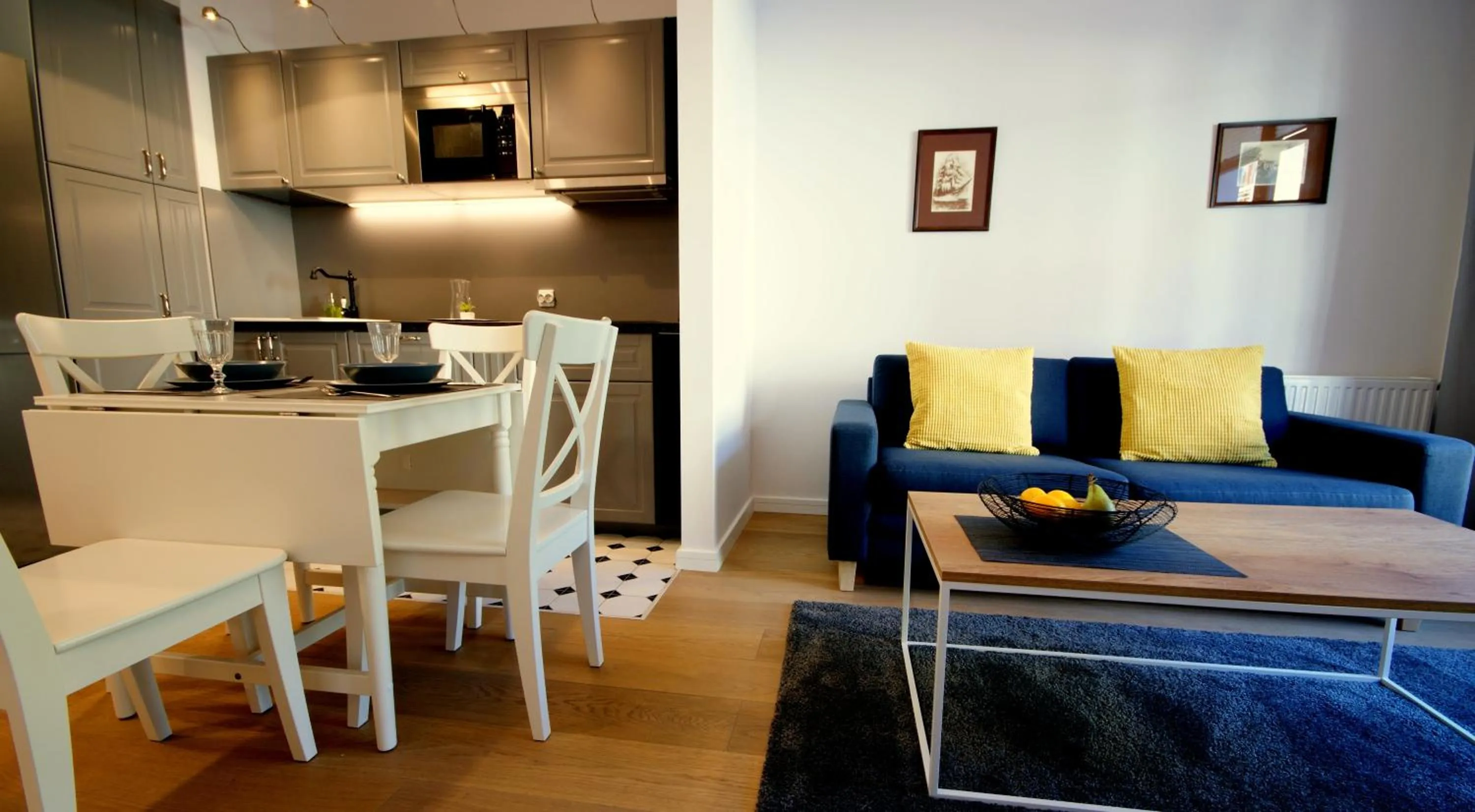 Kitchen or kitchenette in IRS ROYAL APARTMENTS Apartamenty IRS Neptun Park