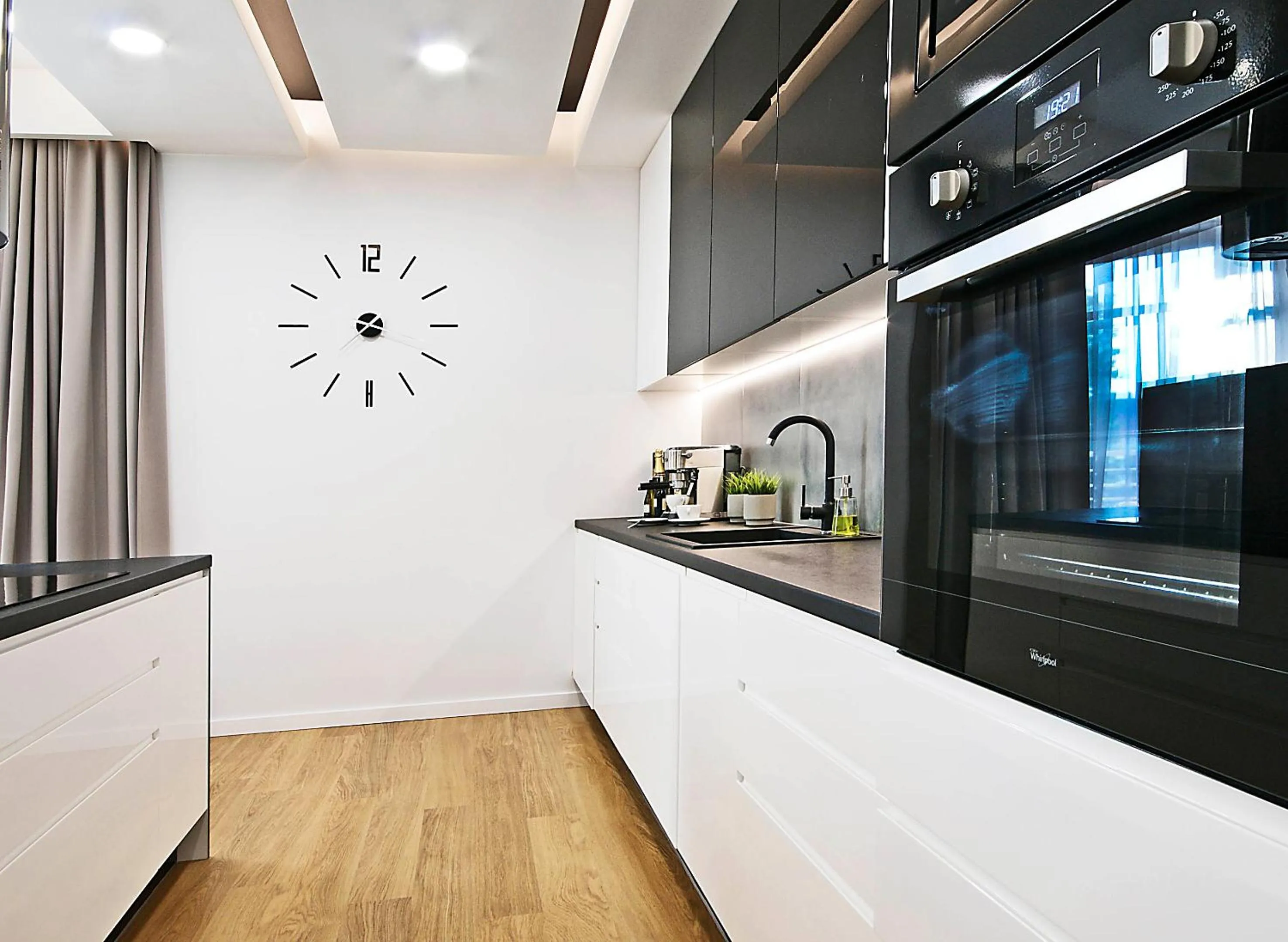 Coffee/tea facilities in IRS ROYAL APARTMENTS Apartamenty IRS Neptun Park