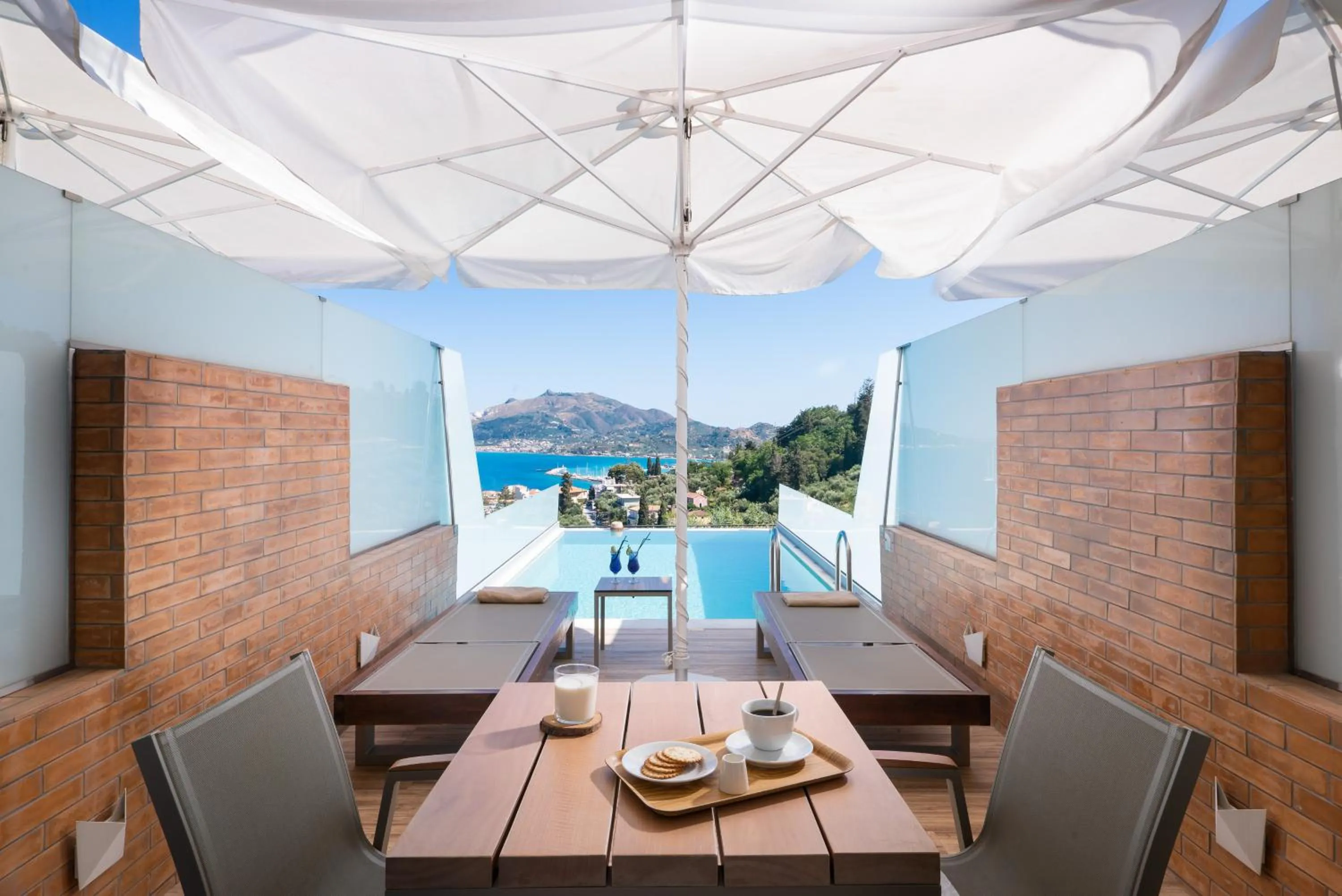 Balcony/Terrace in Avalon Palace Hotel