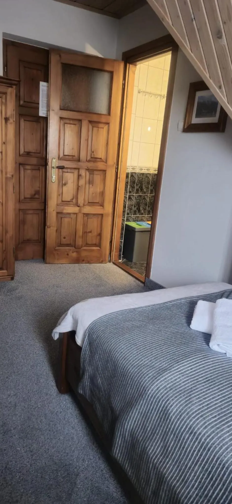 Bathroom, Bed in Aparthotel Pod Nosalem