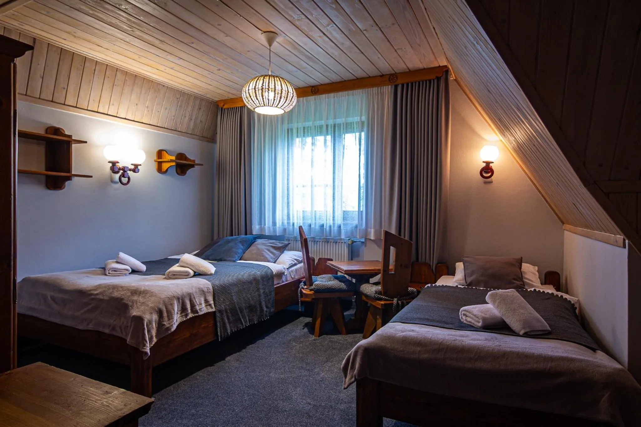 Bathroom, Bed in Aparthotel Pod Nosalem