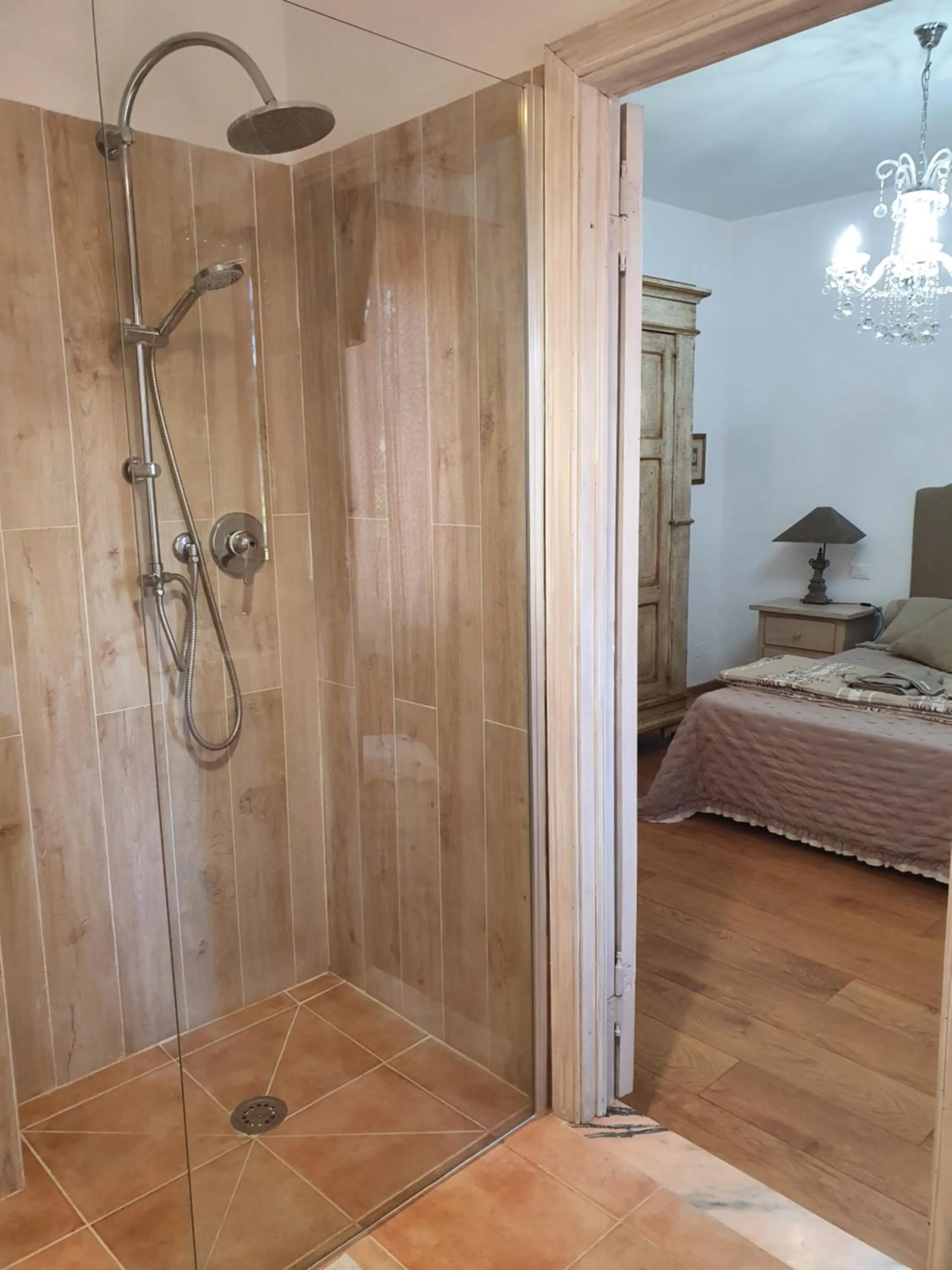 Bathroom, Bed in DAGO Farmhouse
