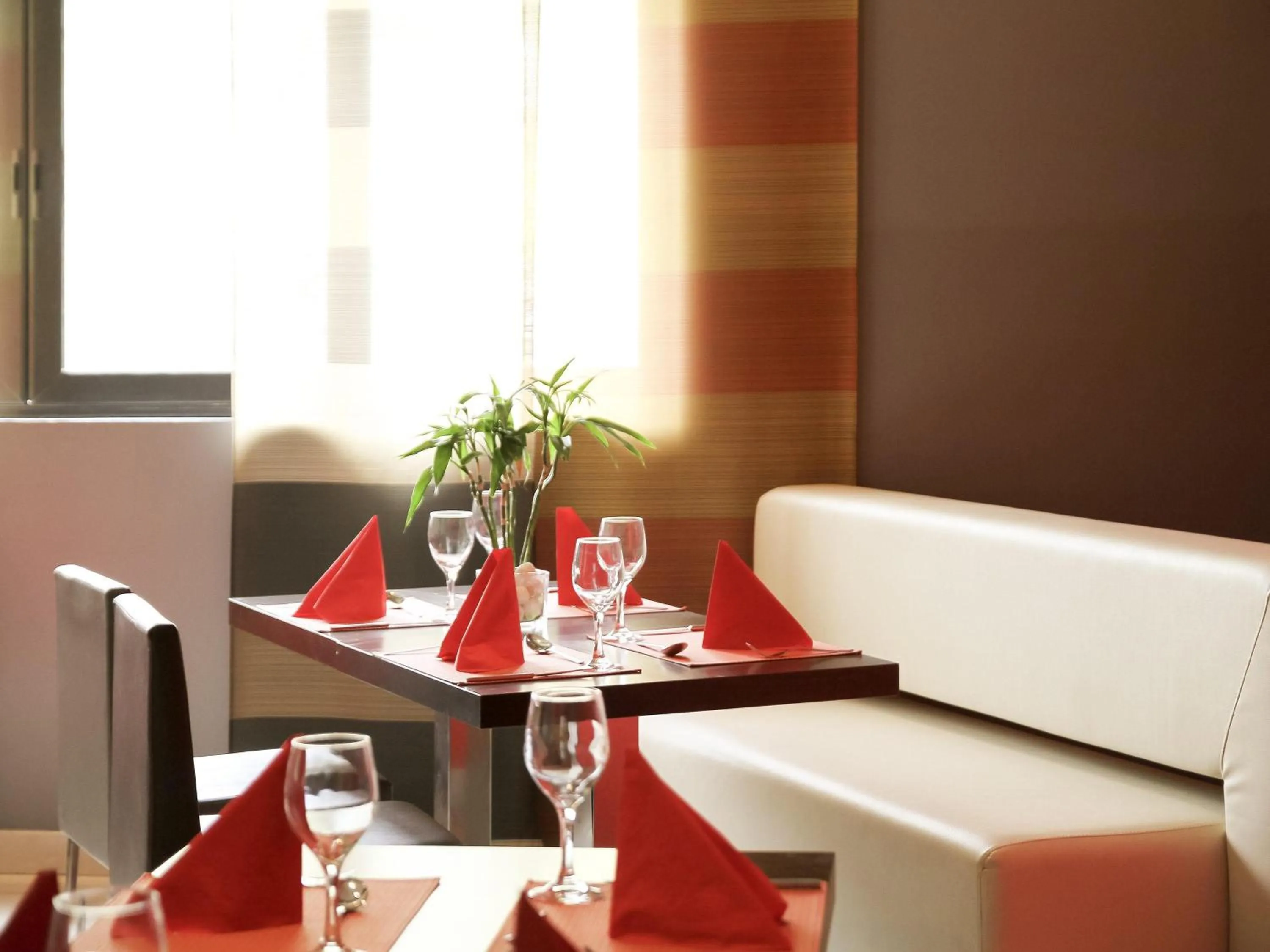 Restaurant/places to eat in Ibis Constantine