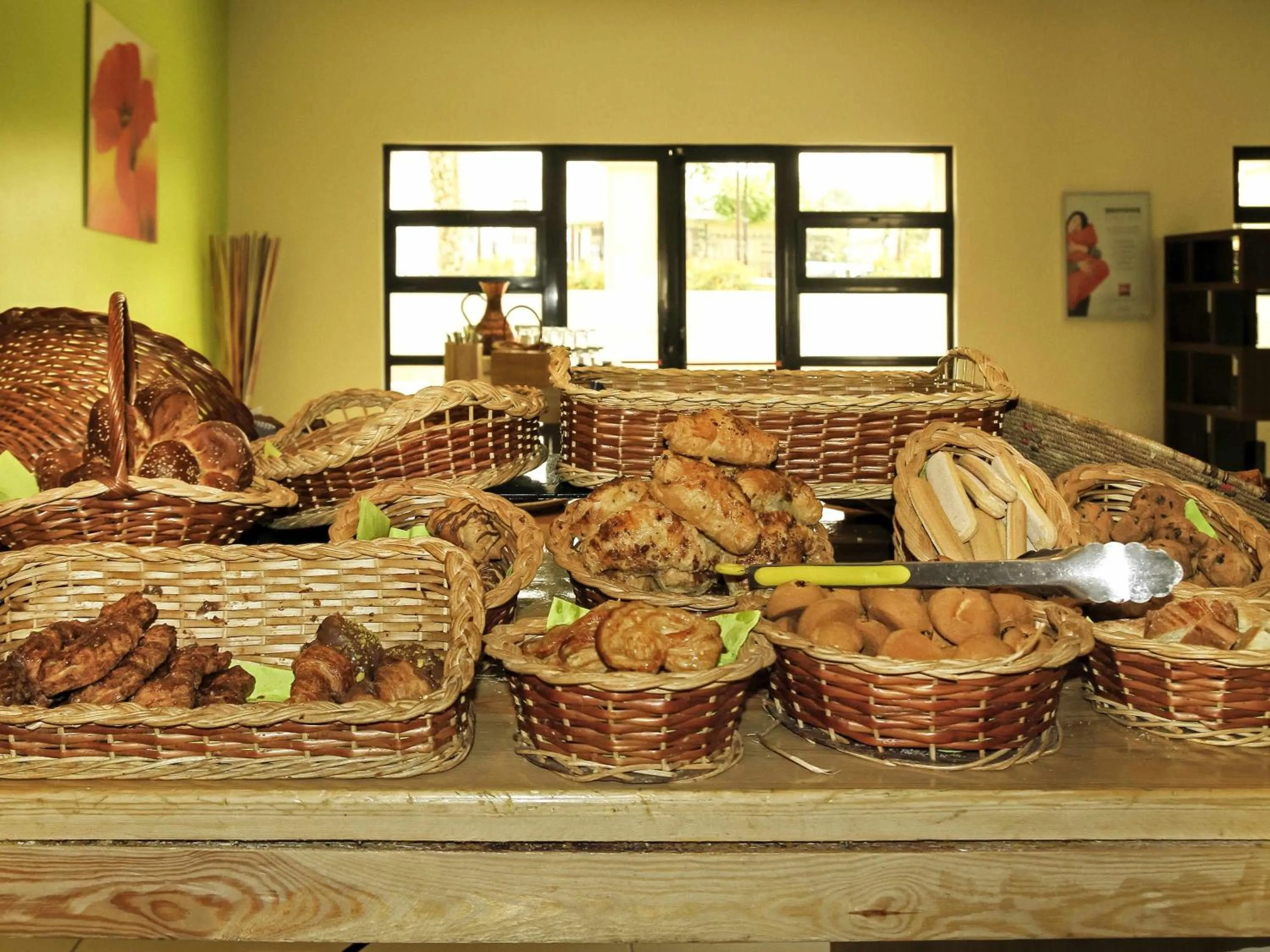 Restaurant/places to eat in Ibis Constantine