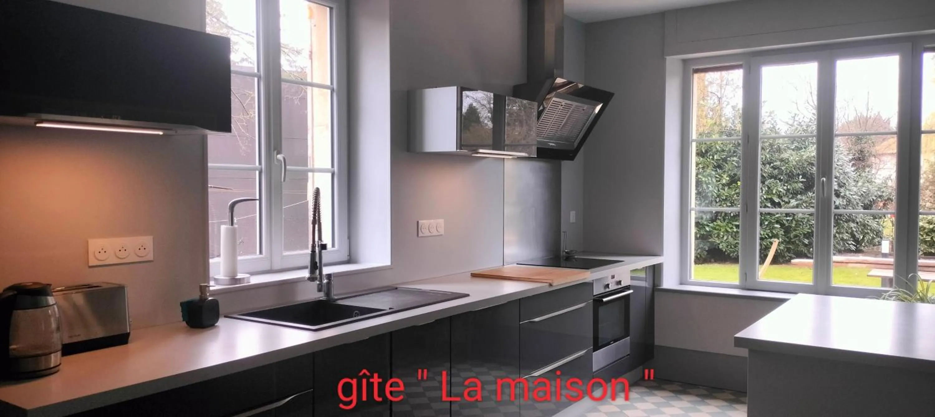 Kitchen or kitchenette in Calme et Volupté