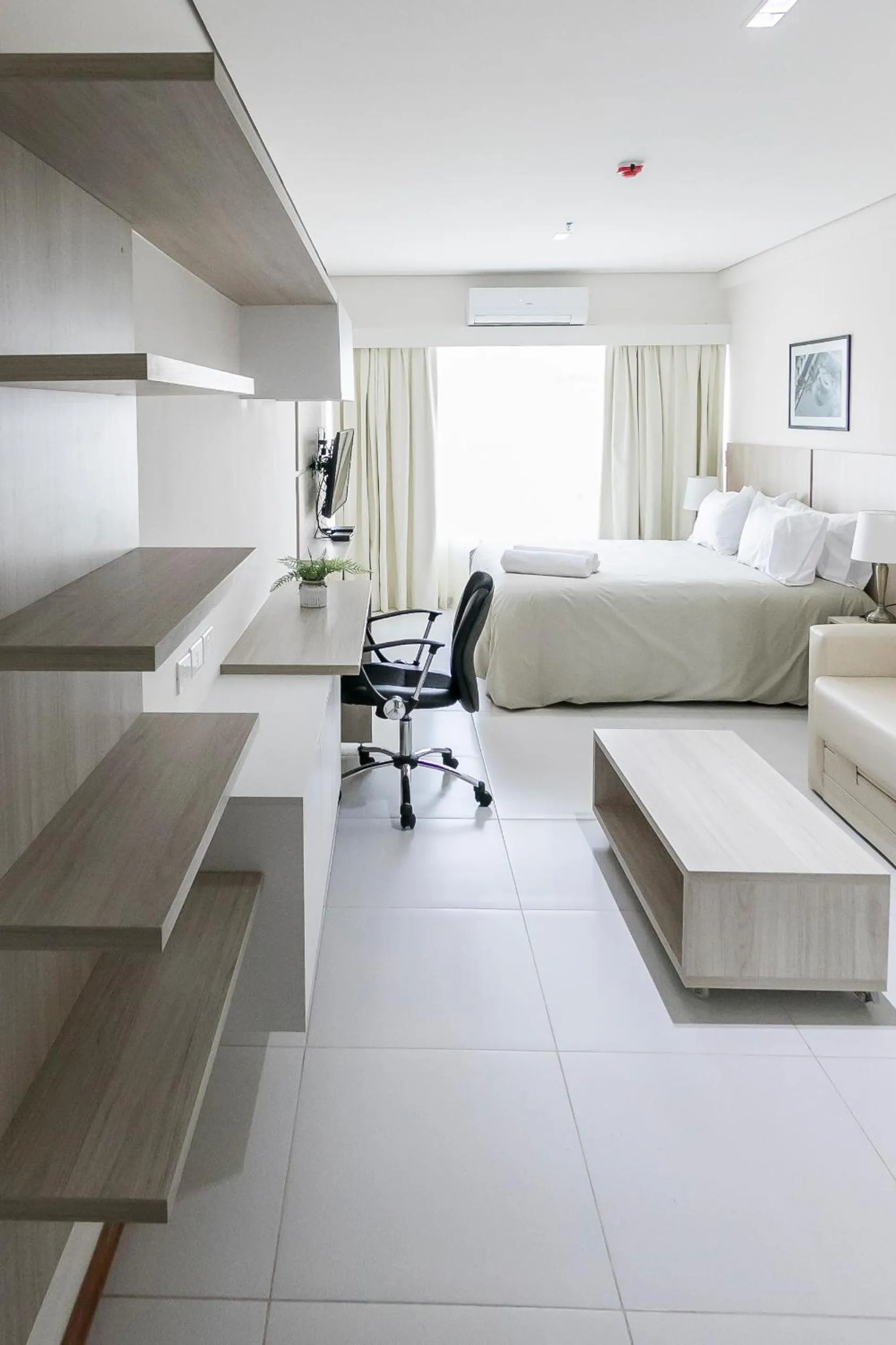 TV and multimedia, Bed in Asuncion Rent Suites Centro