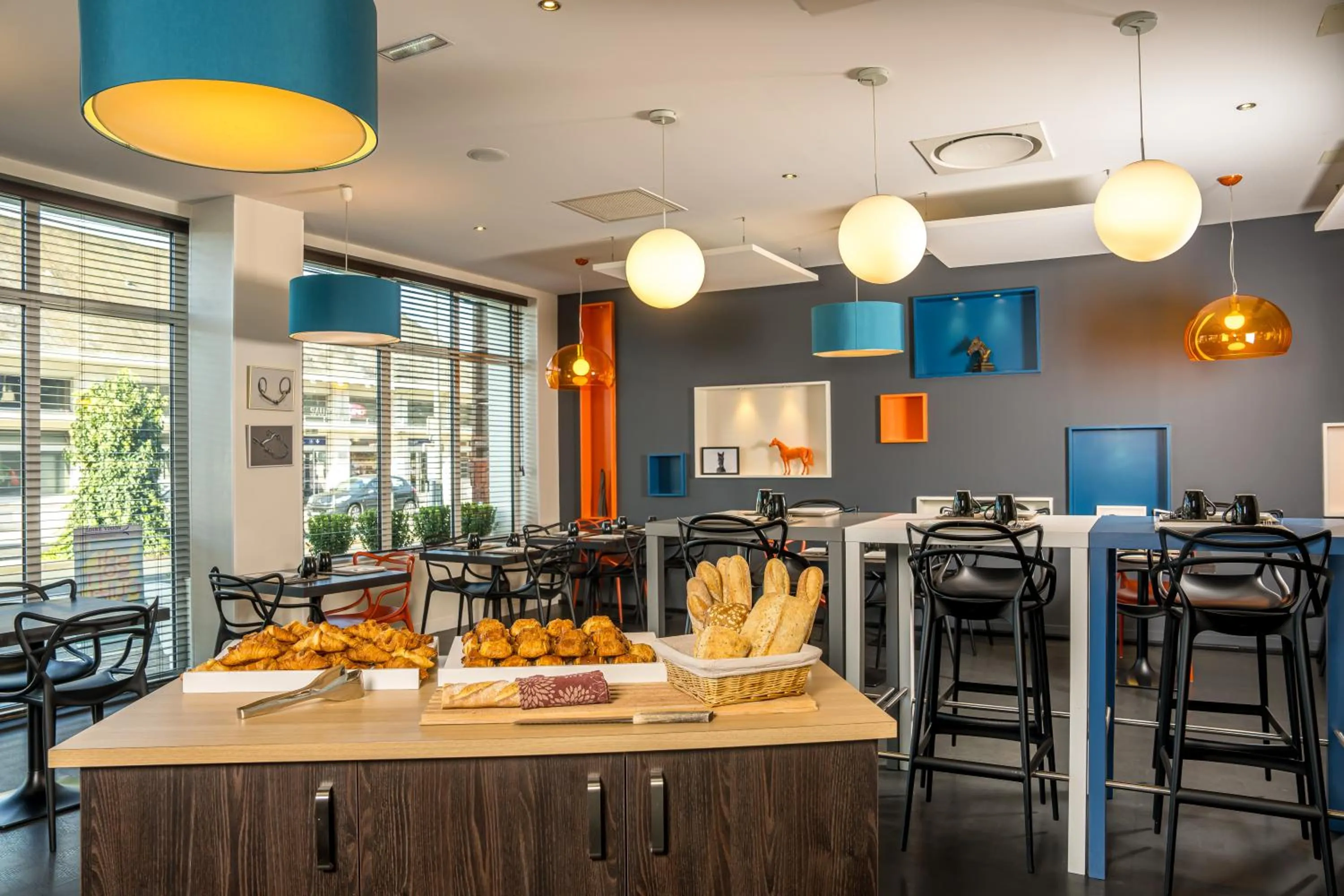 Breakfast in ibis Styles Saumur Gare Centre