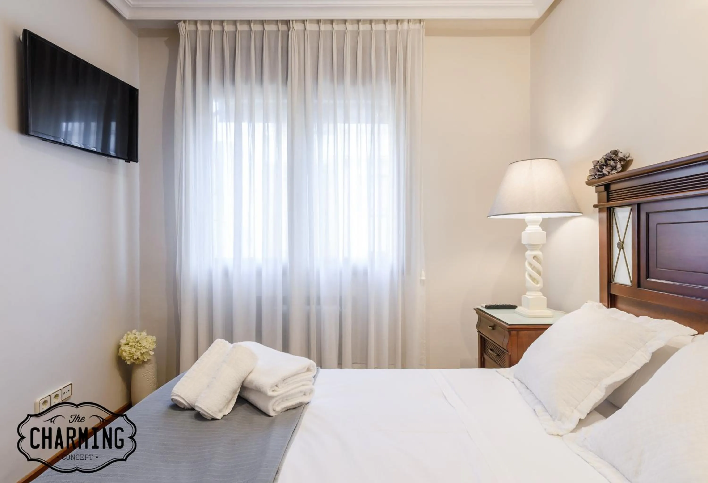 Bedroom, Bed in Argüelles - Apartamento acogedor para 4, AC