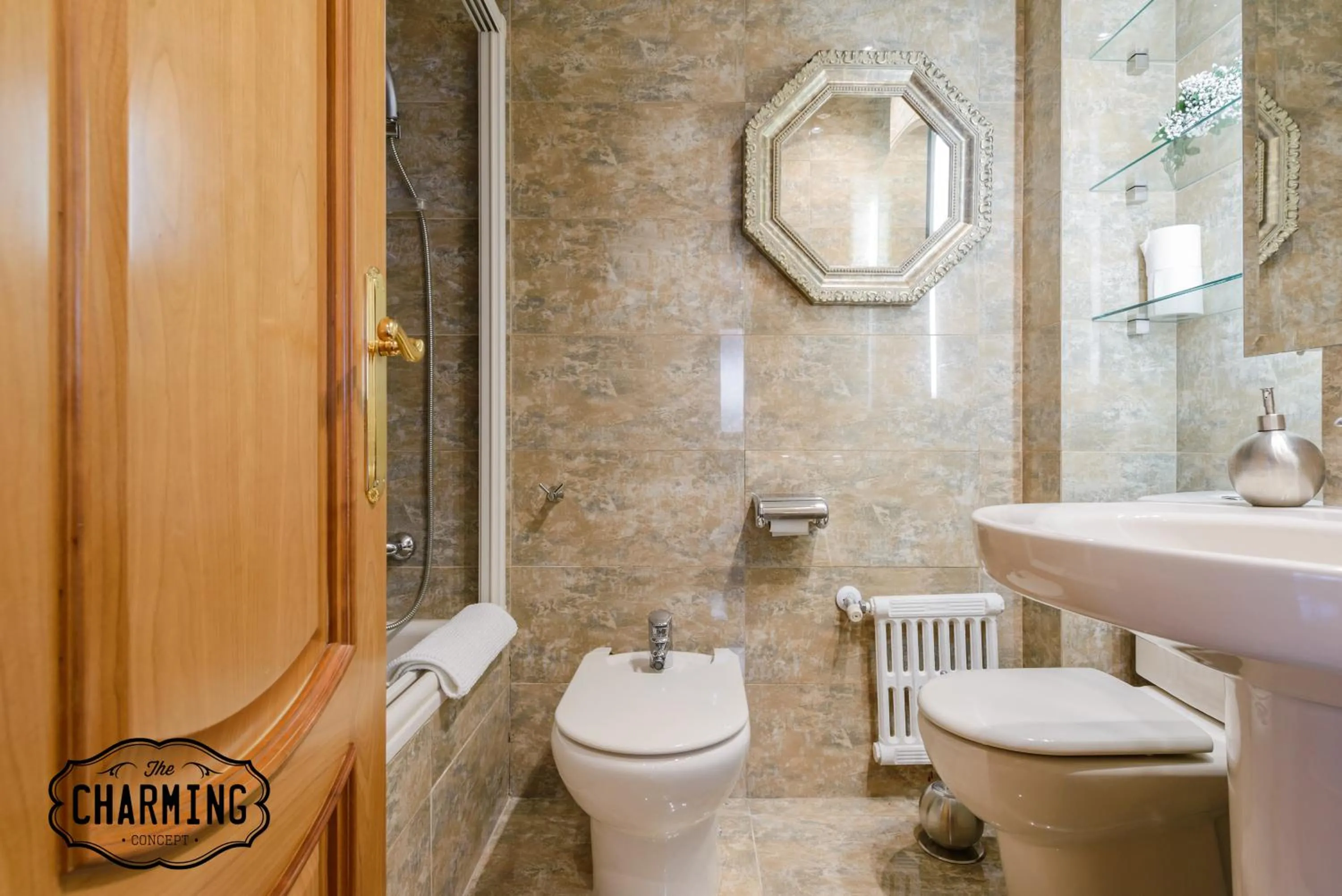 Shower in Argüelles - Apartamento acogedor para 4, AC