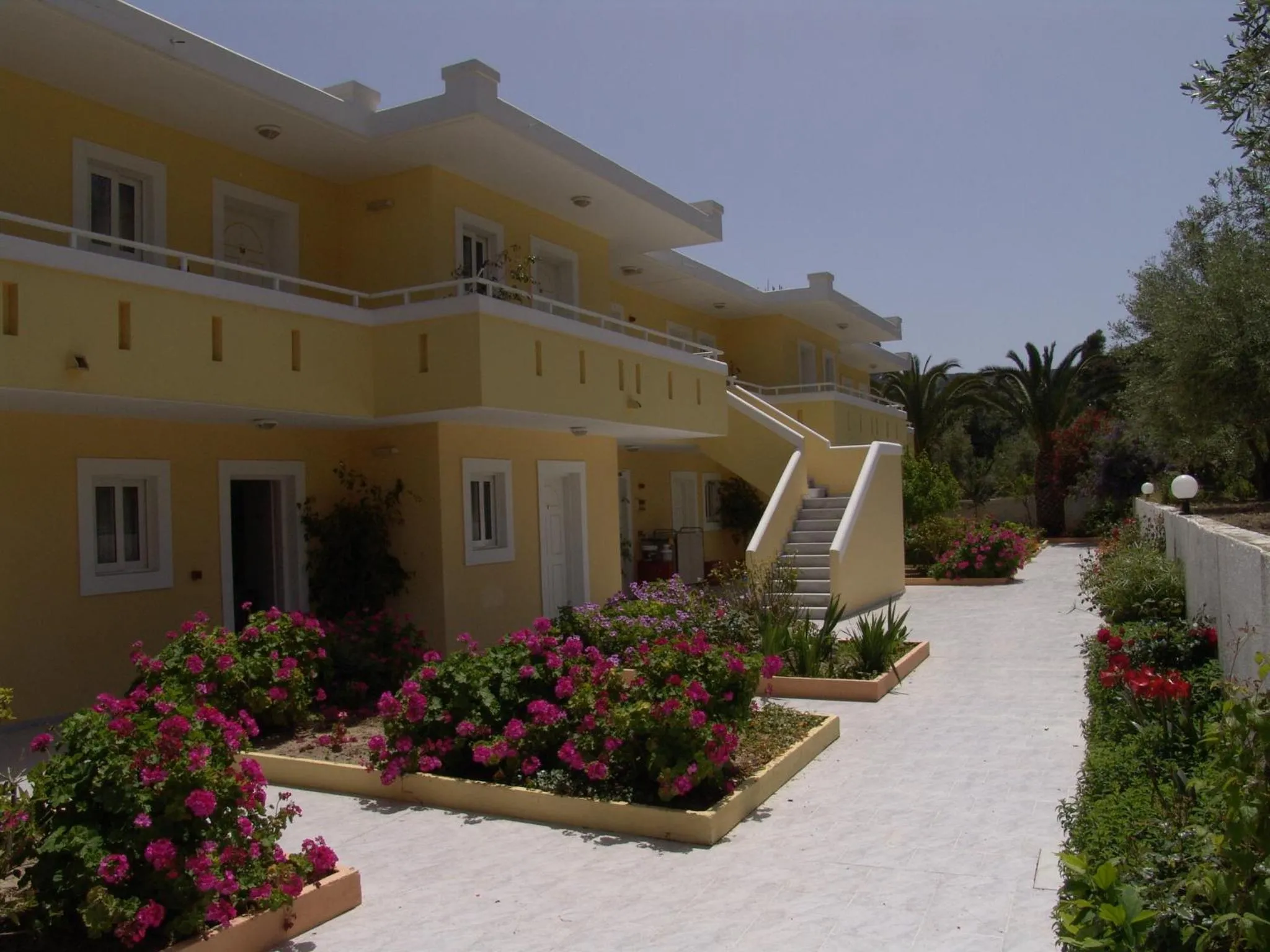 Facade/entrance in Kontessa Apartments