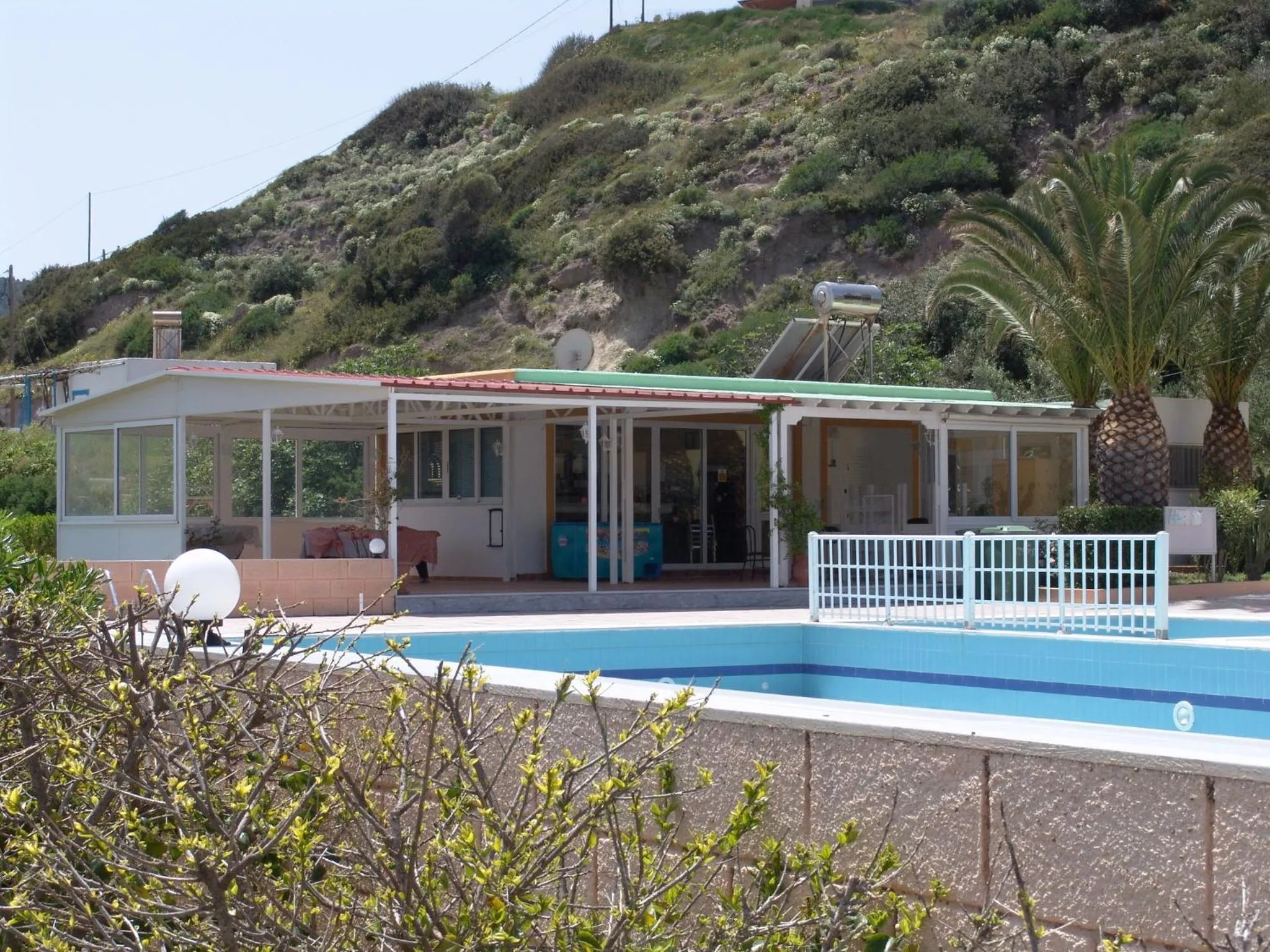 Restaurant/places to eat in Kontessa Apartments