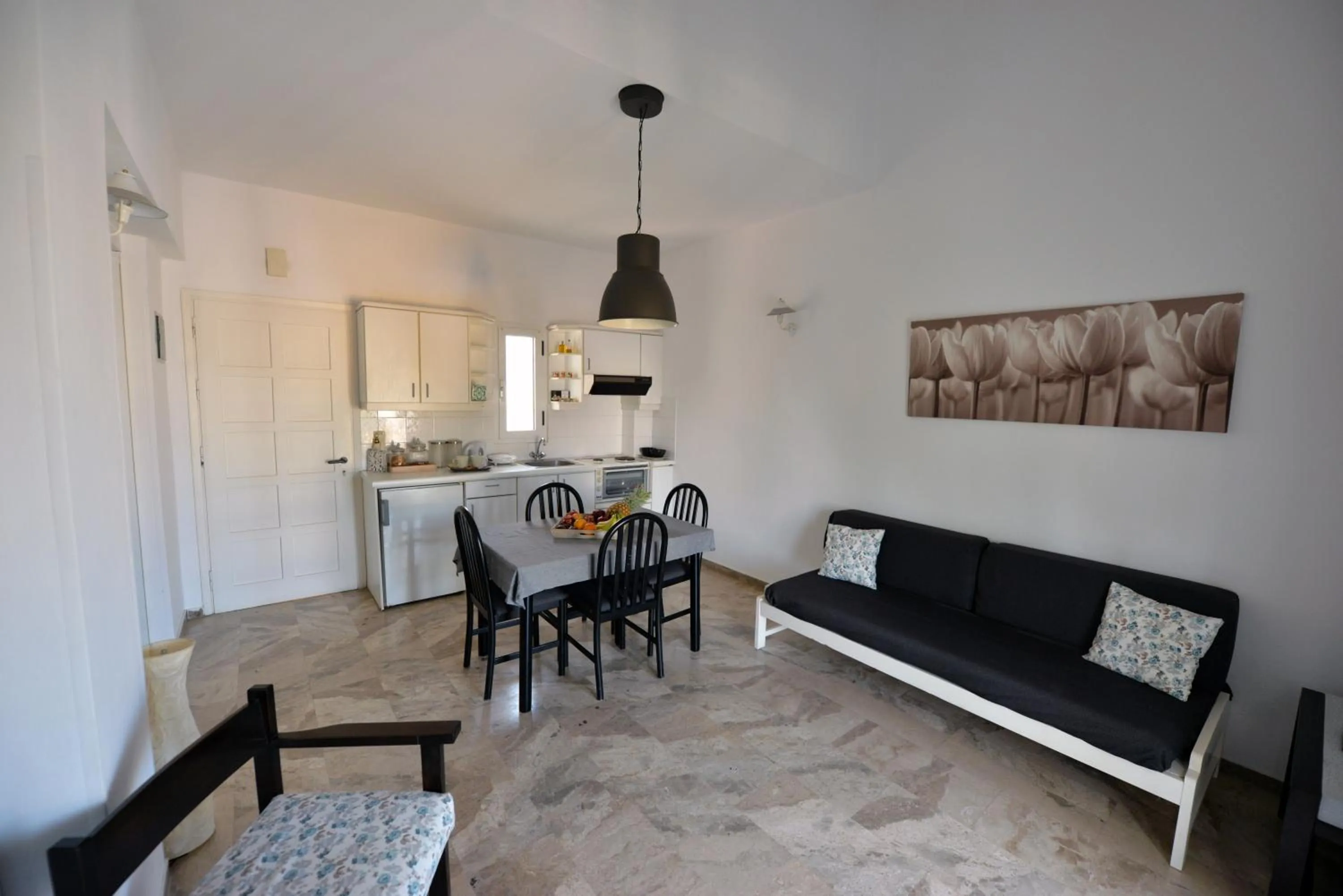 Photo of the whole room in Hotel Anna Apartments