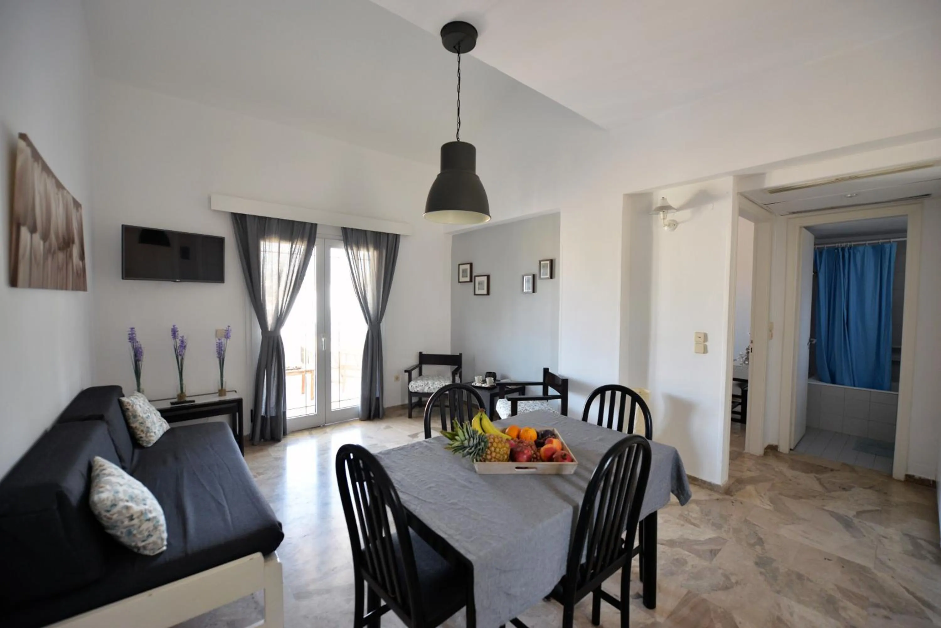 Photo of the whole room in Hotel Anna Apartments