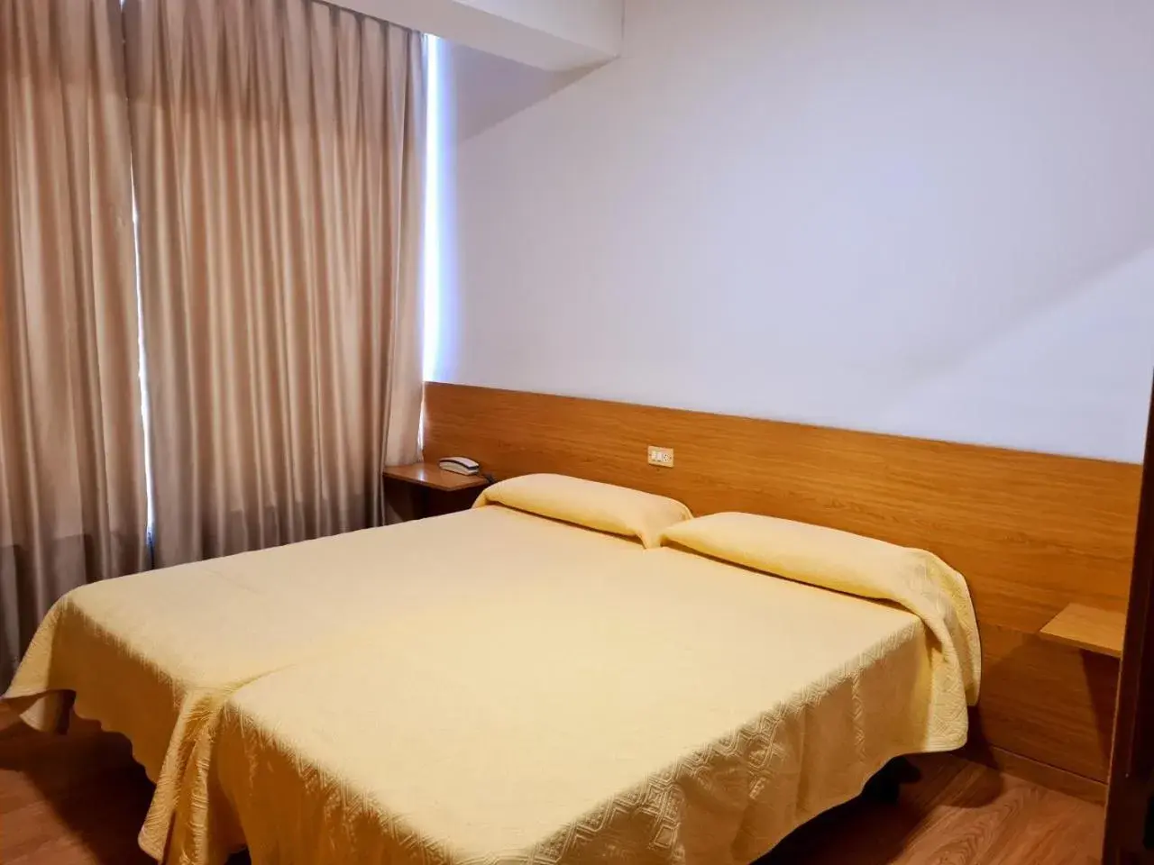 Twin Room in Hotel Europa Twin Room in Hotel Europa