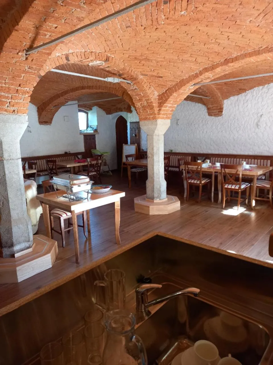 Restaurant/places to eat in Apartments Tubej