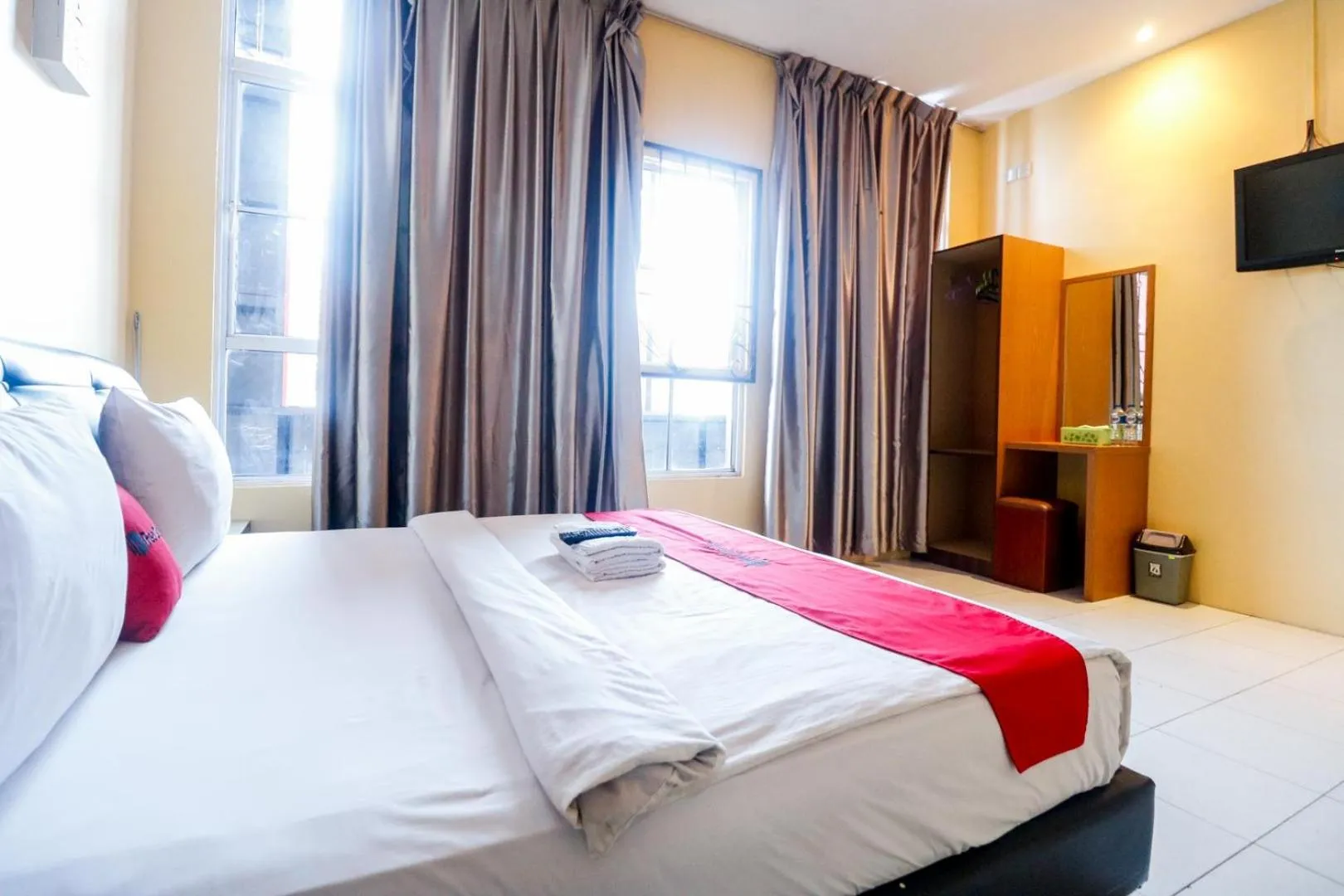 Bedroom, Bed in RedDoorz Plus near DC Mall Batam
