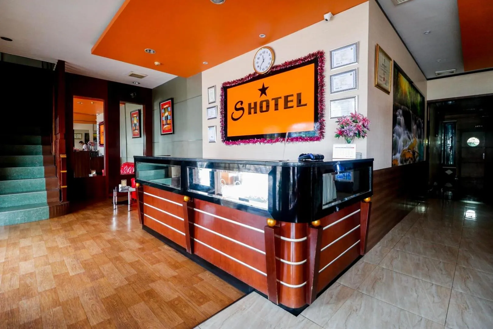 Lobby or reception in RedDoorz Plus near DC Mall Batam