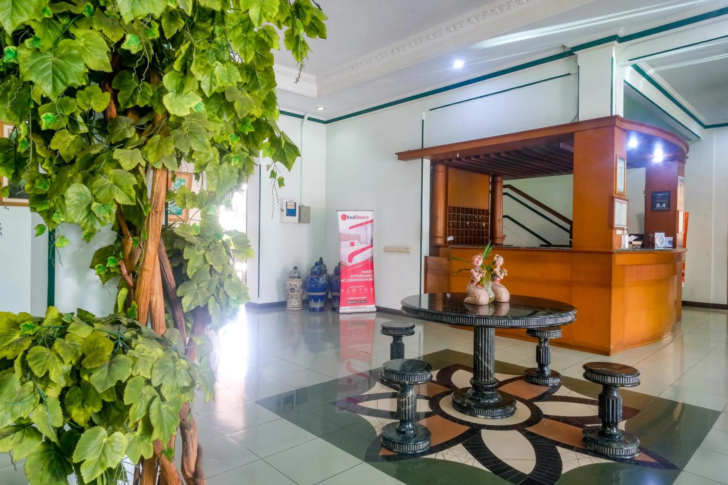 Lobby or reception in RedDoorz near XT Square Yogyakarta