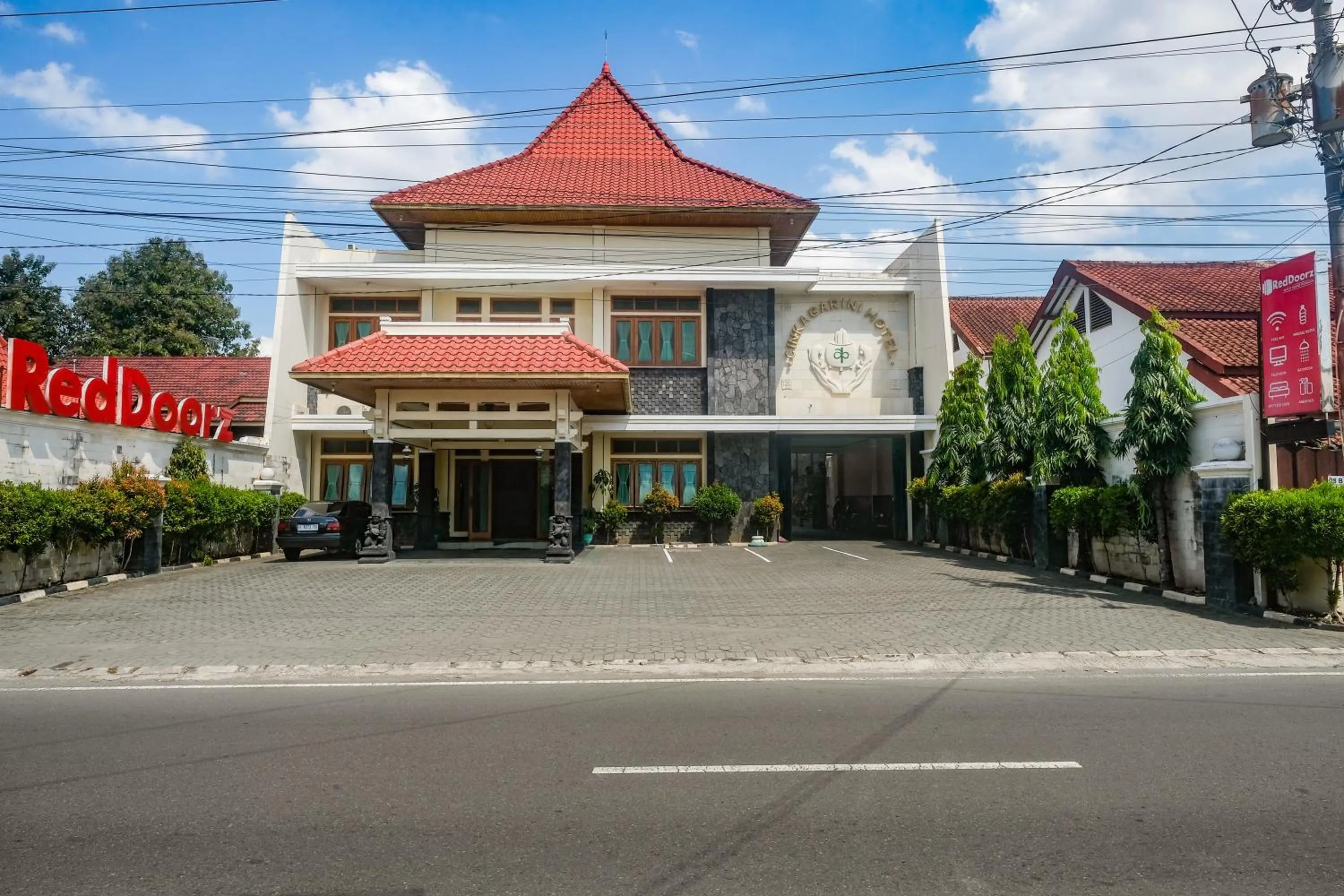 Property building in RedDoorz near XT Square Yogyakarta