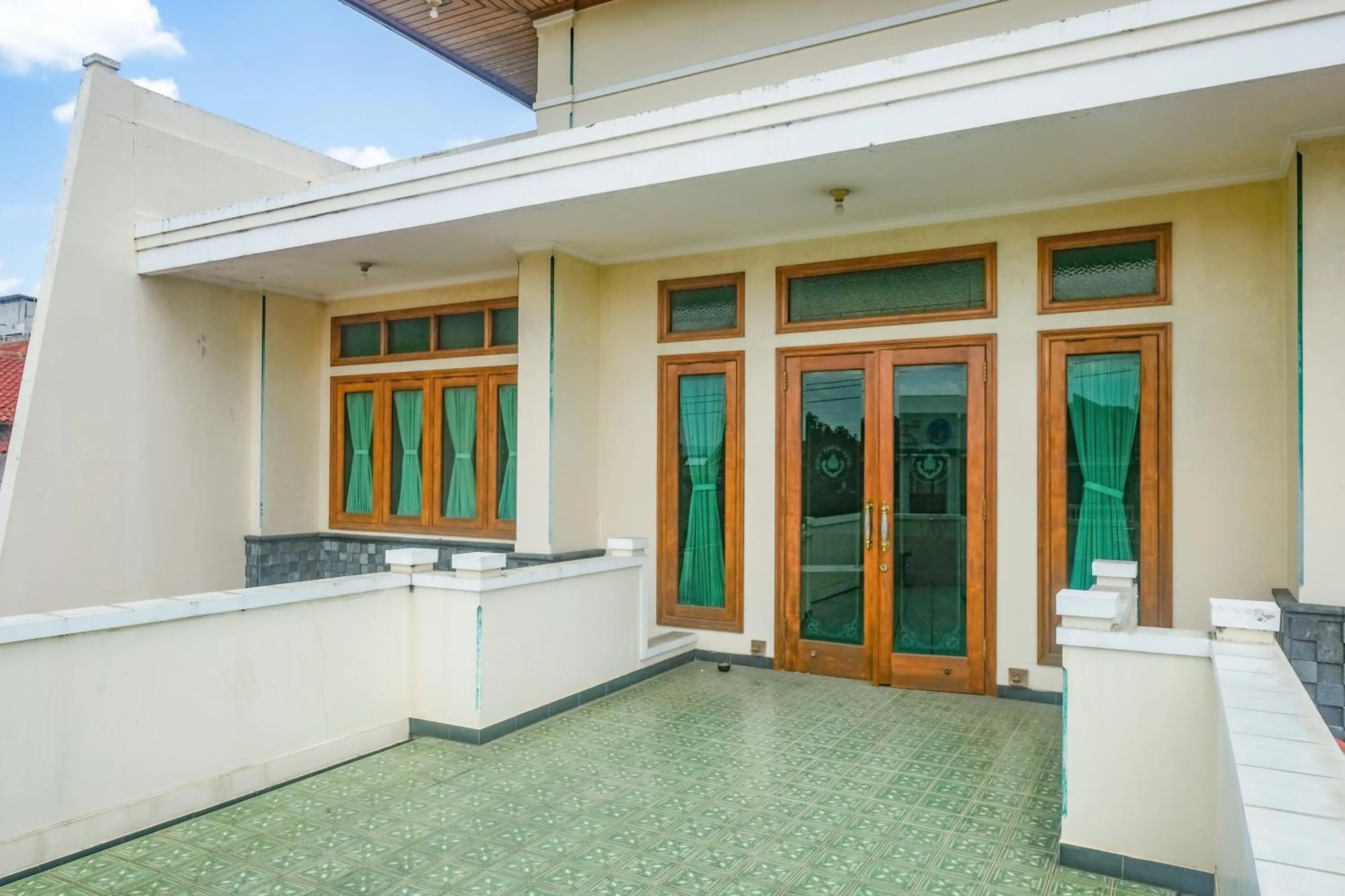 Property building in RedDoorz near XT Square Yogyakarta