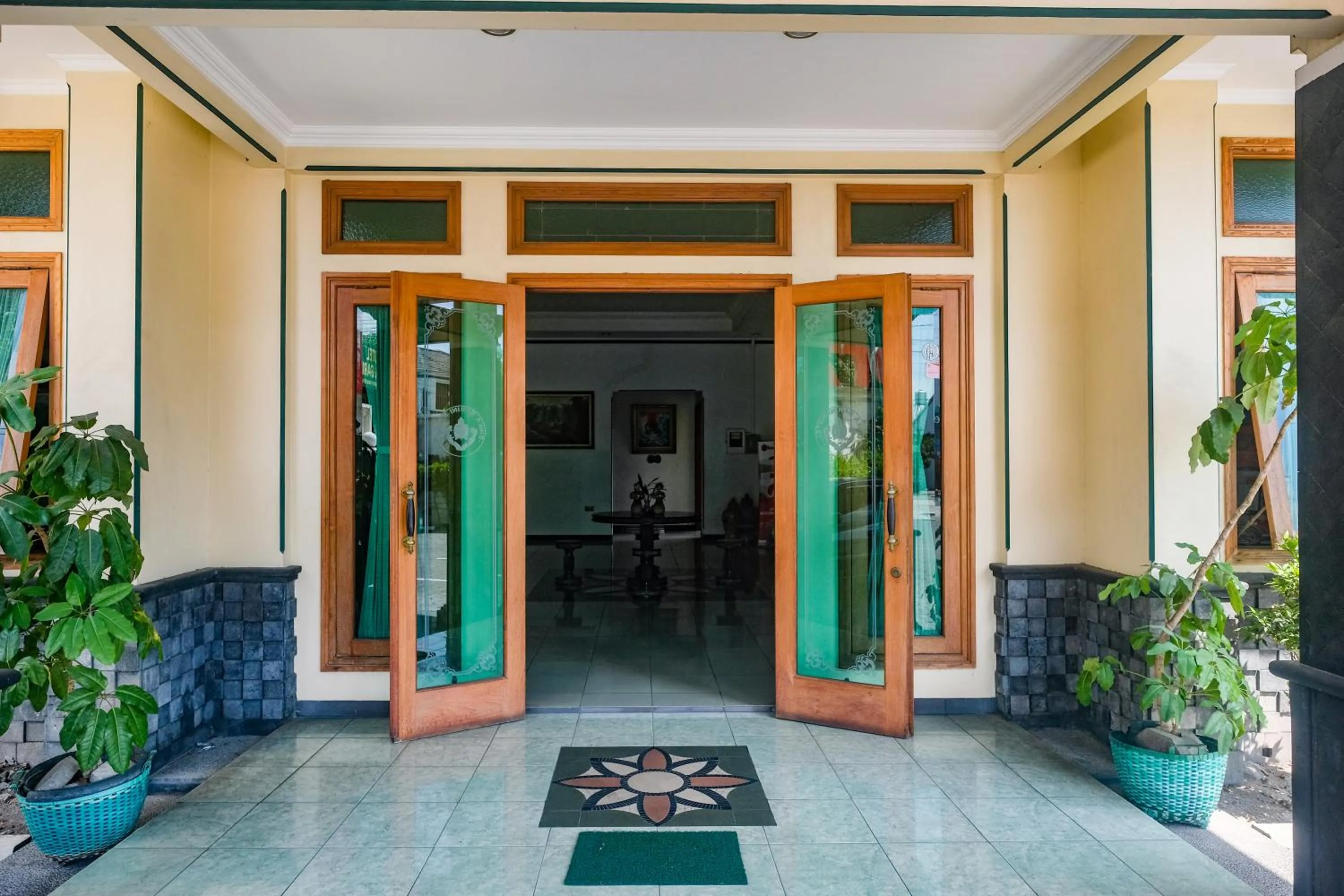 Property building in RedDoorz near XT Square Yogyakarta