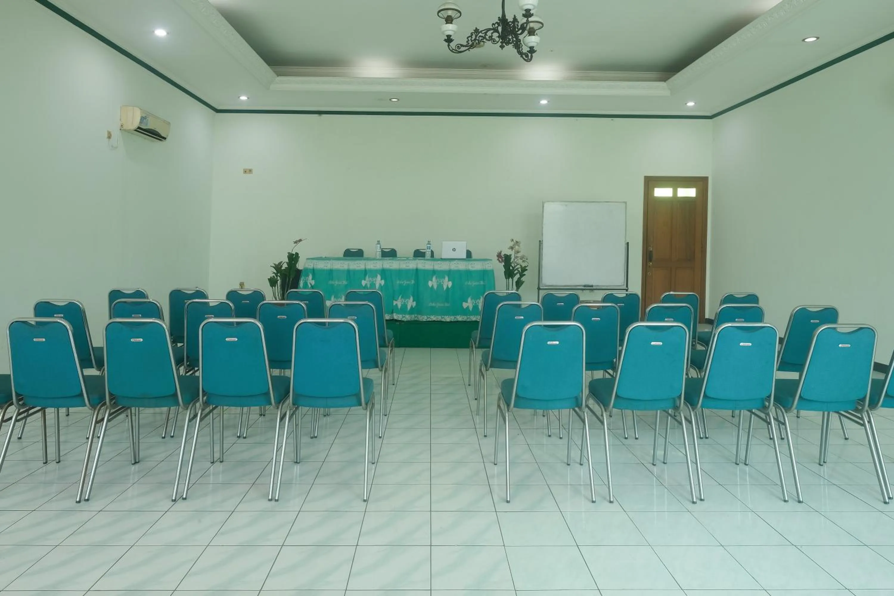 Other in RedDoorz near XT Square Yogyakarta