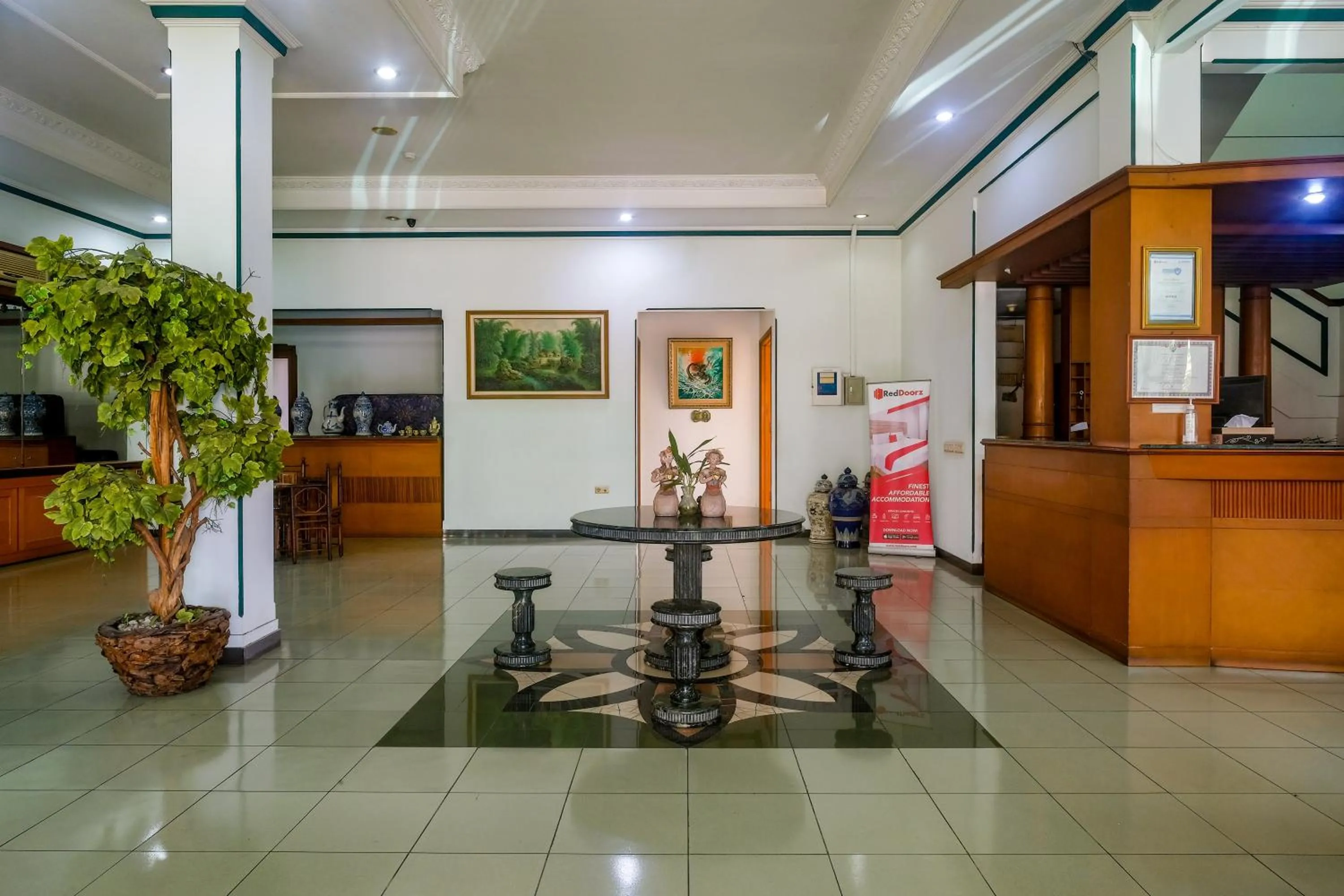 Lobby or reception in RedDoorz near XT Square Yogyakarta