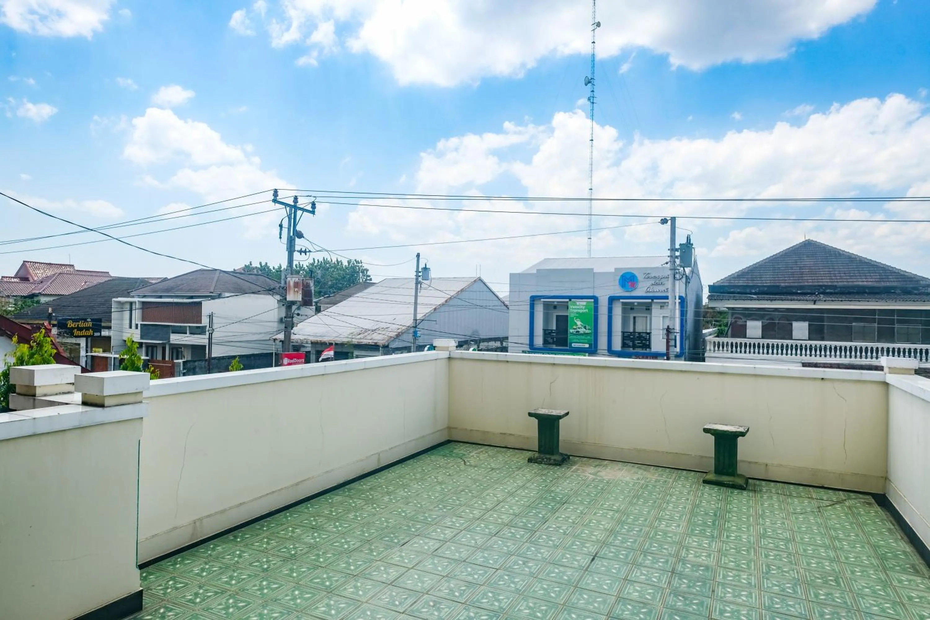Balcony/Terrace in RedDoorz near XT Square Yogyakarta