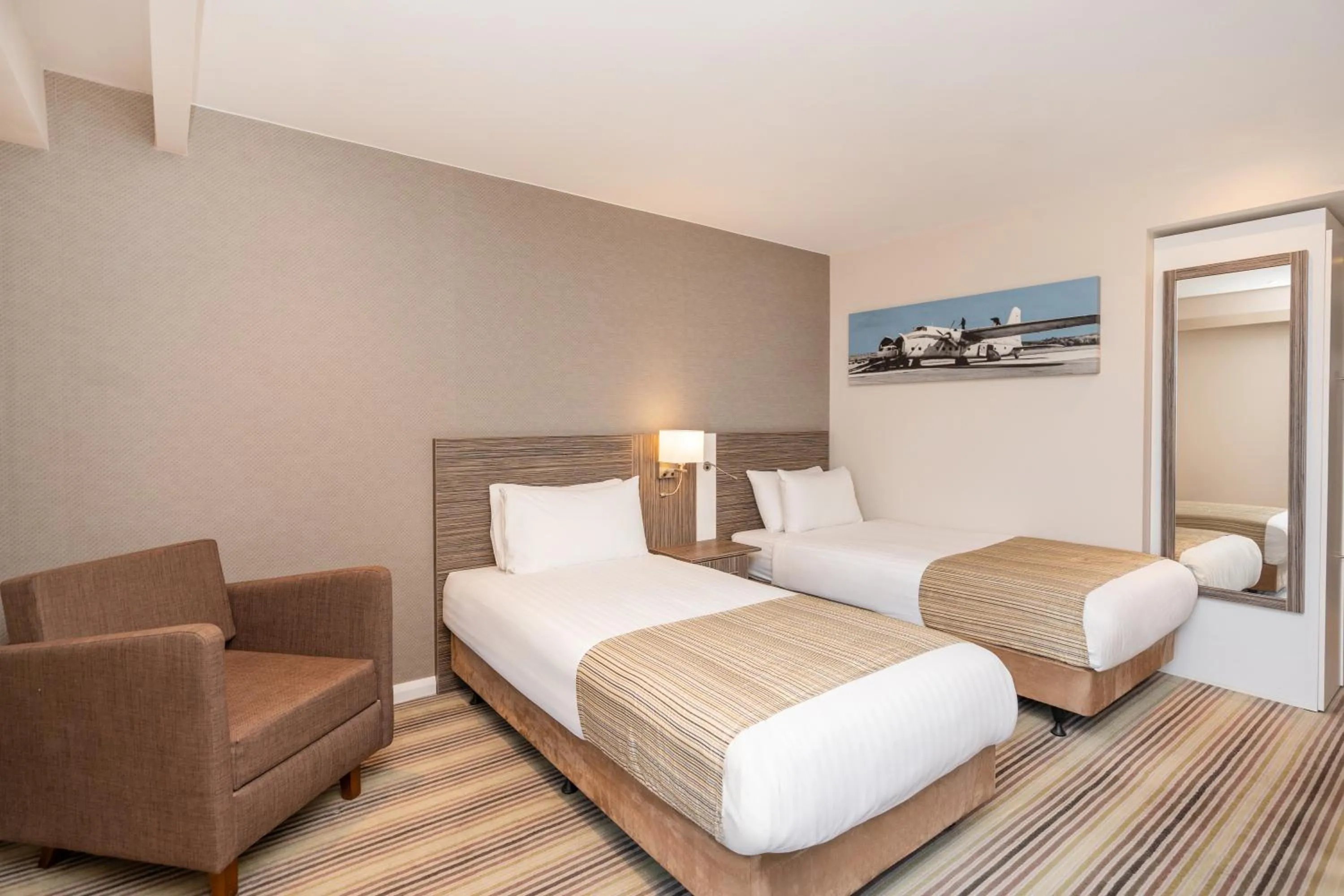Bedroom, Bed in Holiday Inn Southend by IHG