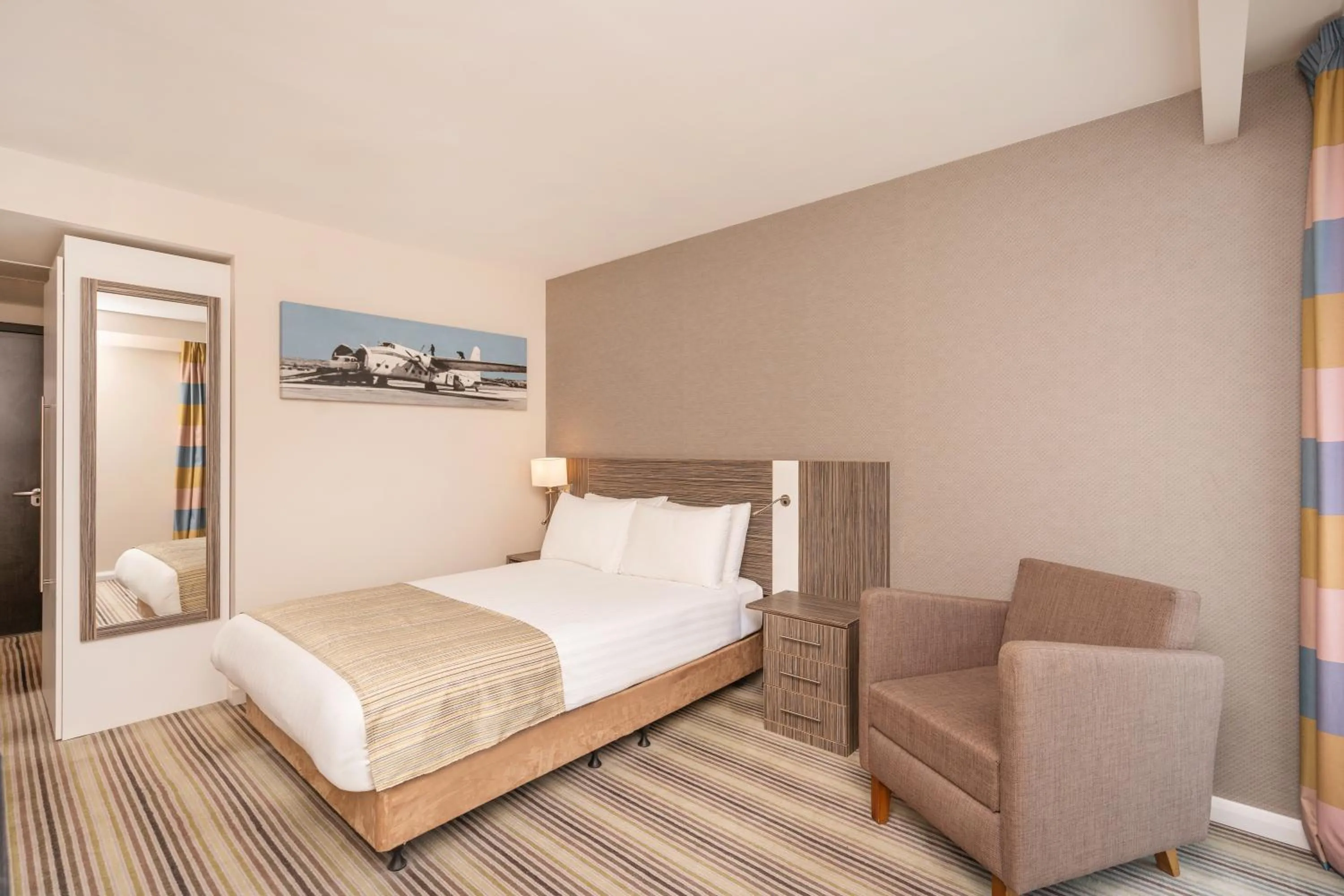 Bedroom, Bed in Holiday Inn Southend by IHG