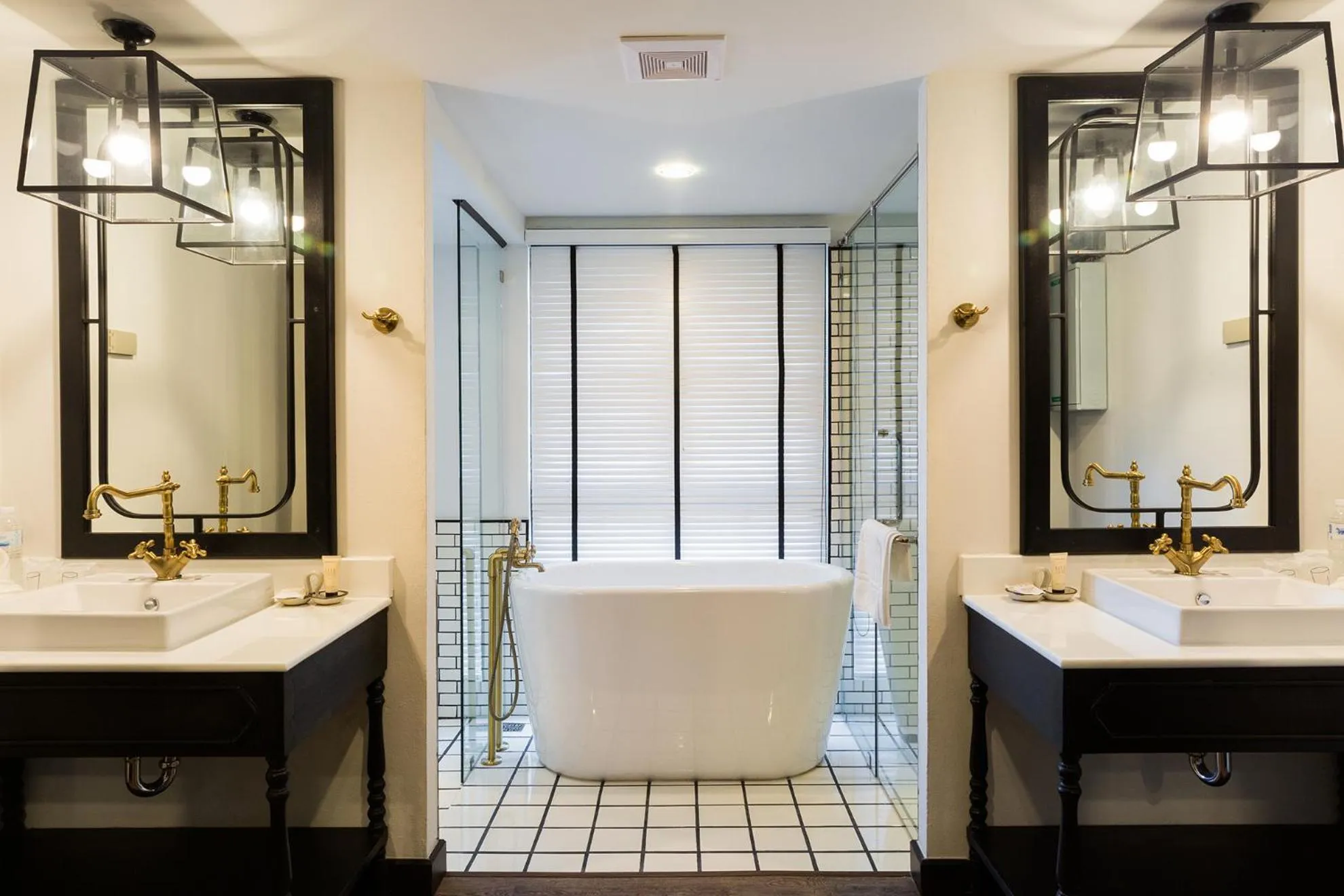 Bathroom in MORA Boutique Hotel