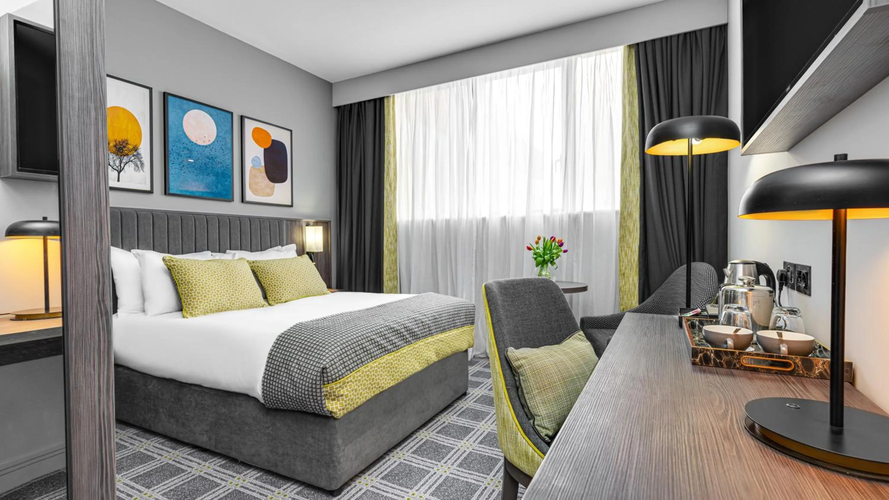 Photo of the whole room, Bed in Plaza Hotel Tallaght