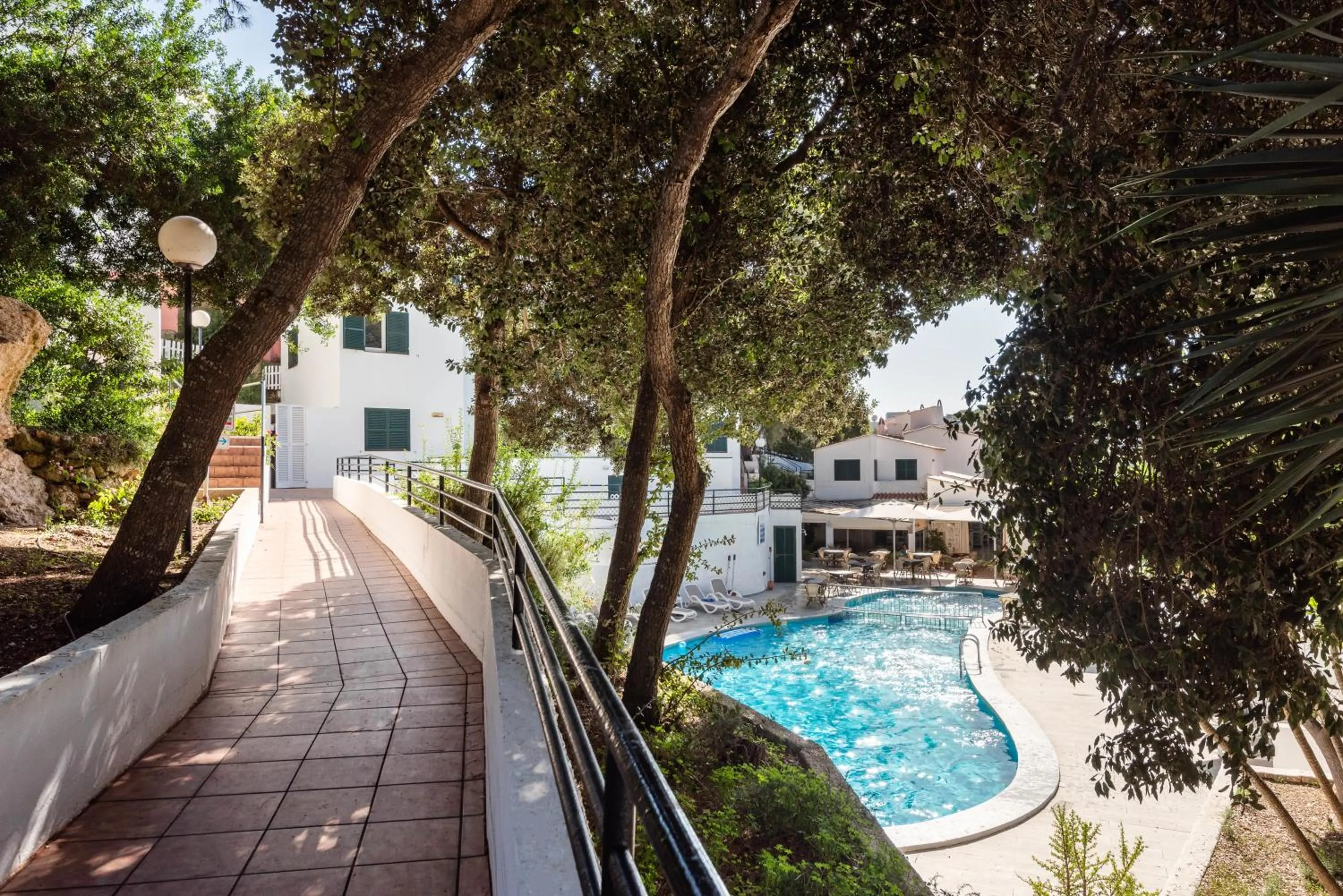 Facade/entrance in Apartamentos Alta Galdana