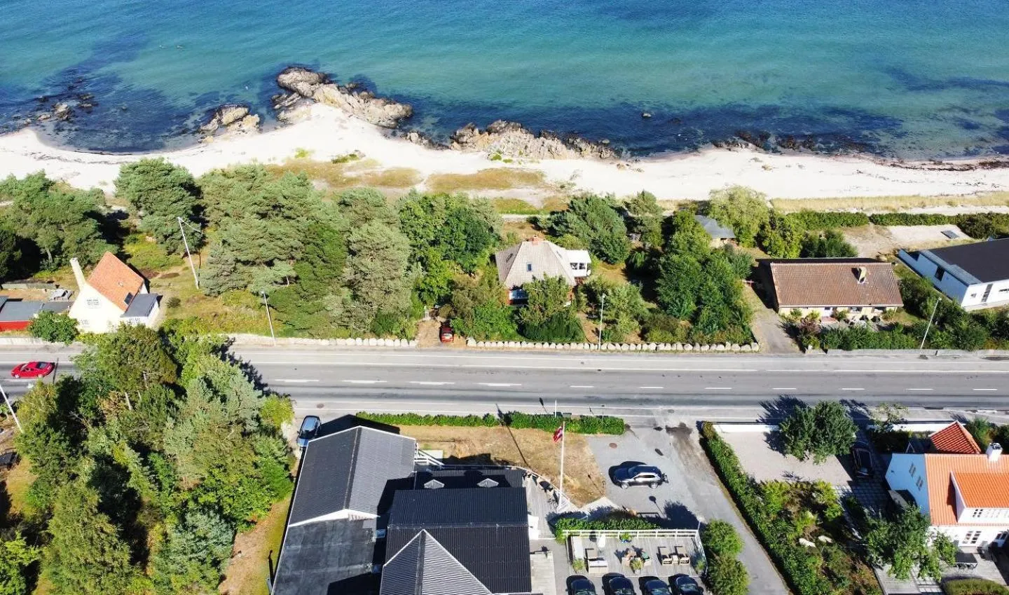 Property building in Sandkaas Badehotel