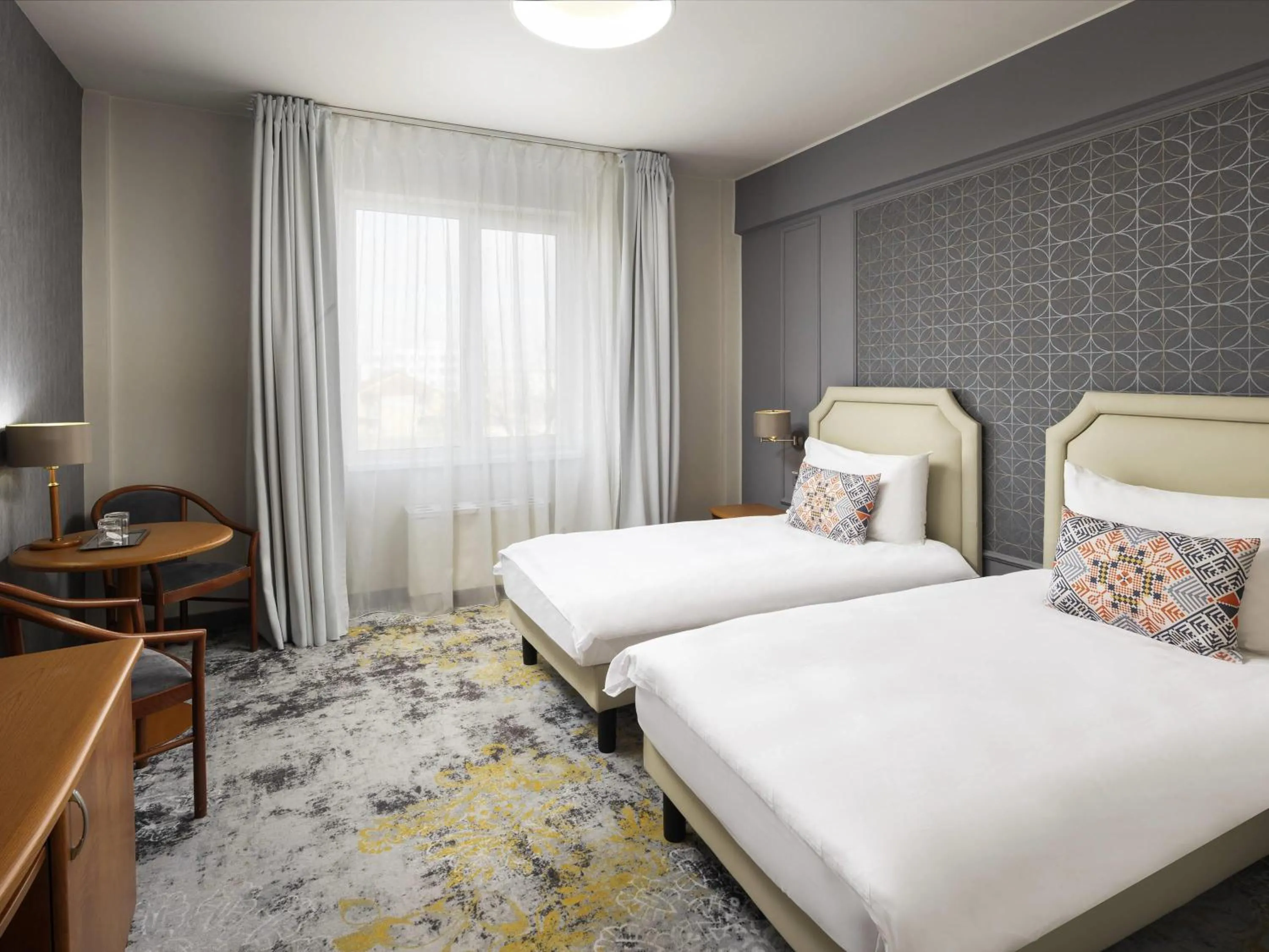 Bedroom, Bed in Mercure Sibiu Airport