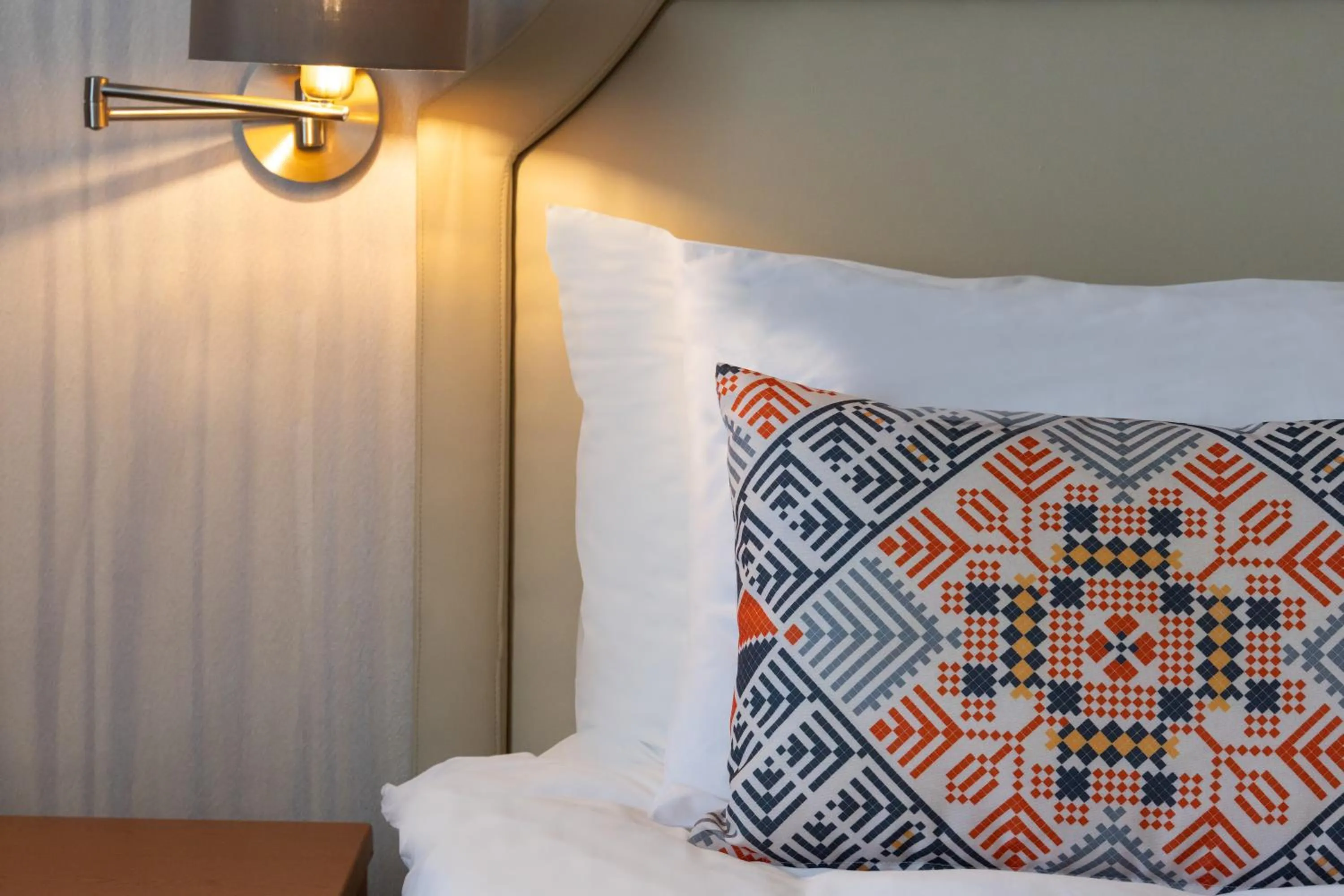 Bedroom, Bed in Mercure Sibiu Airport