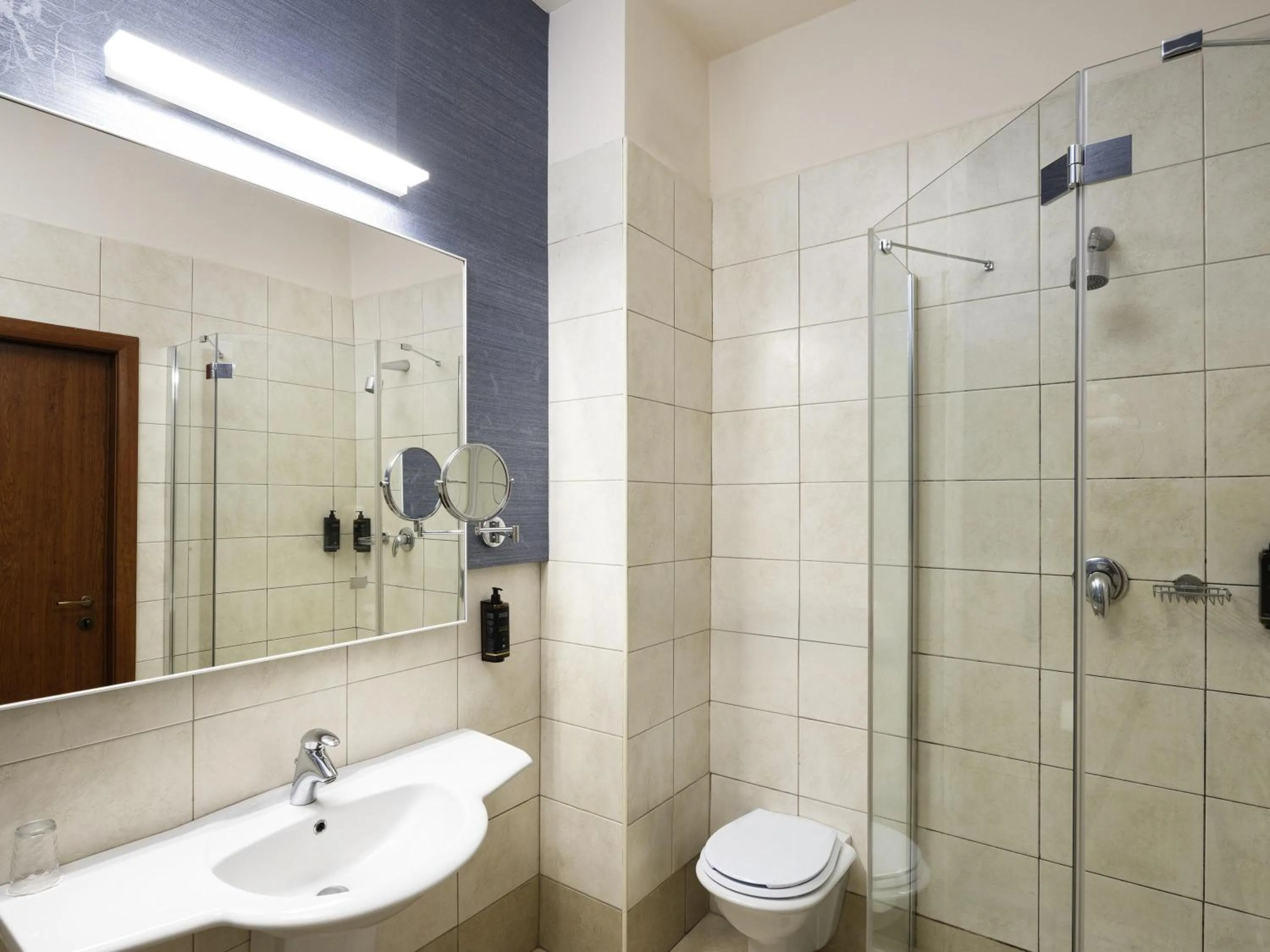 Bedroom in Mercure Sibiu Airport