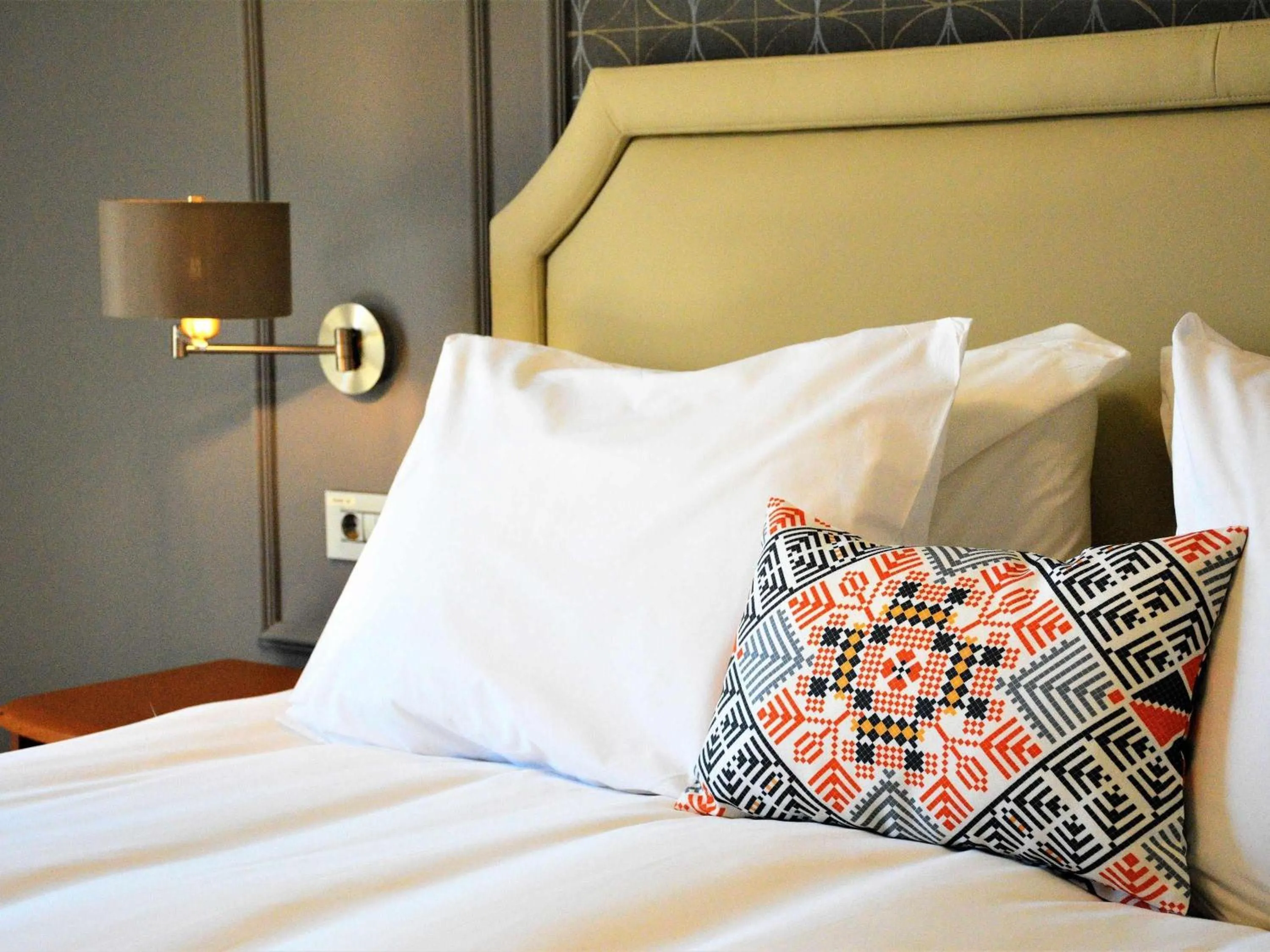 Bedroom, Bed in Mercure Sibiu Airport