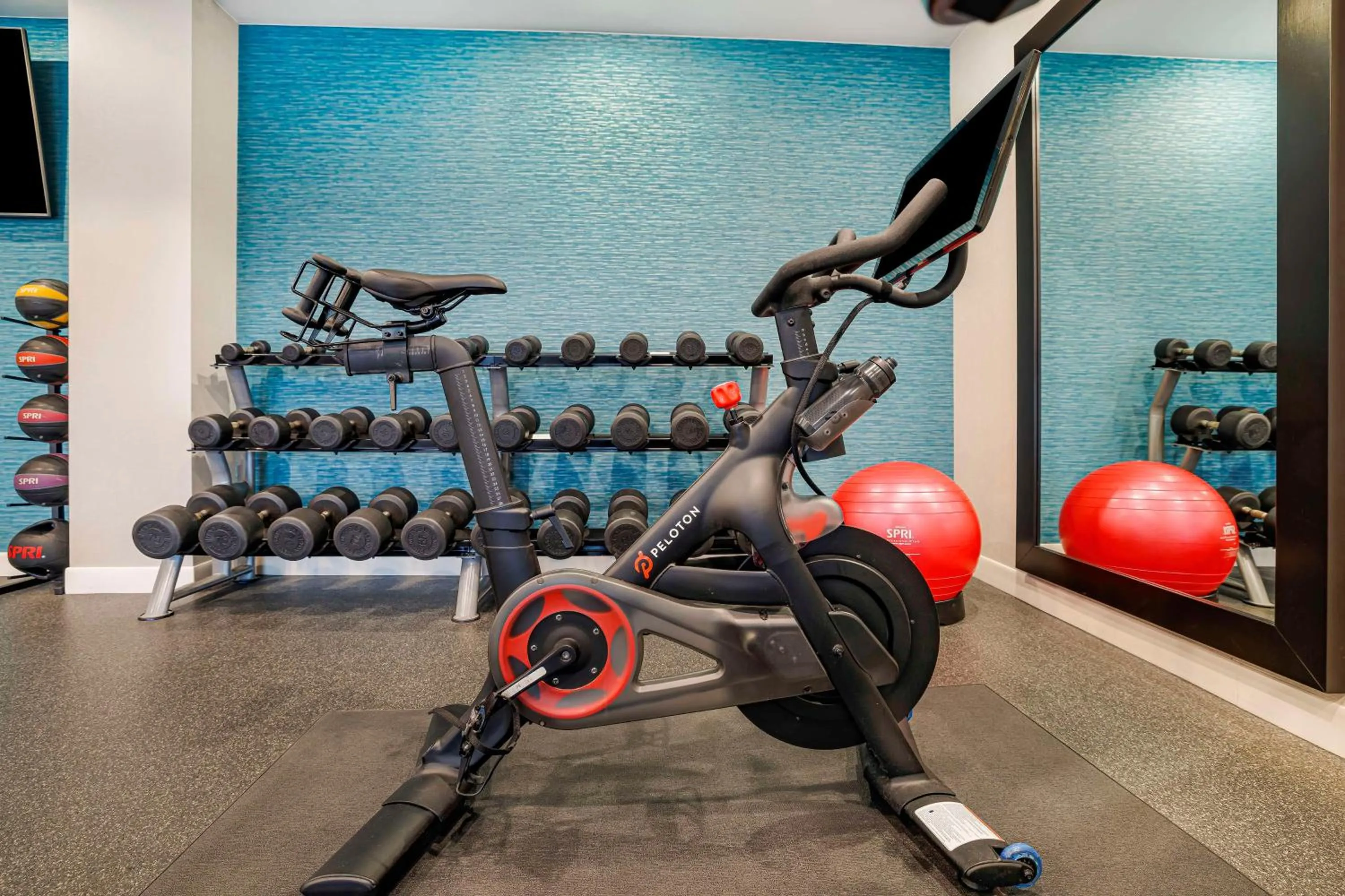 Fitness centre/facilities in Home2 Suites Plano Legacy West