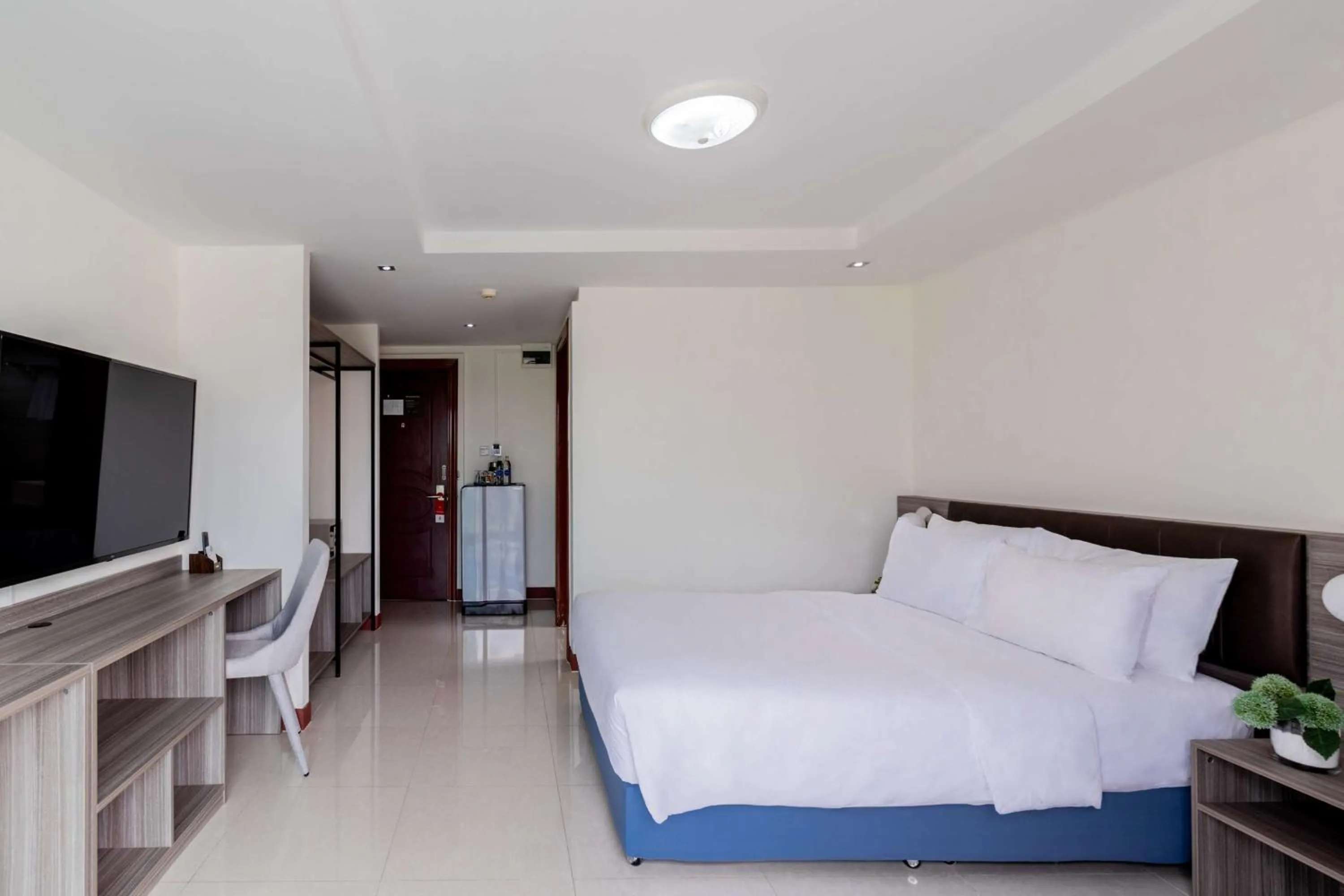 Bedroom, Bed in SureStay By Best Western Iconic Suvarnabhumi