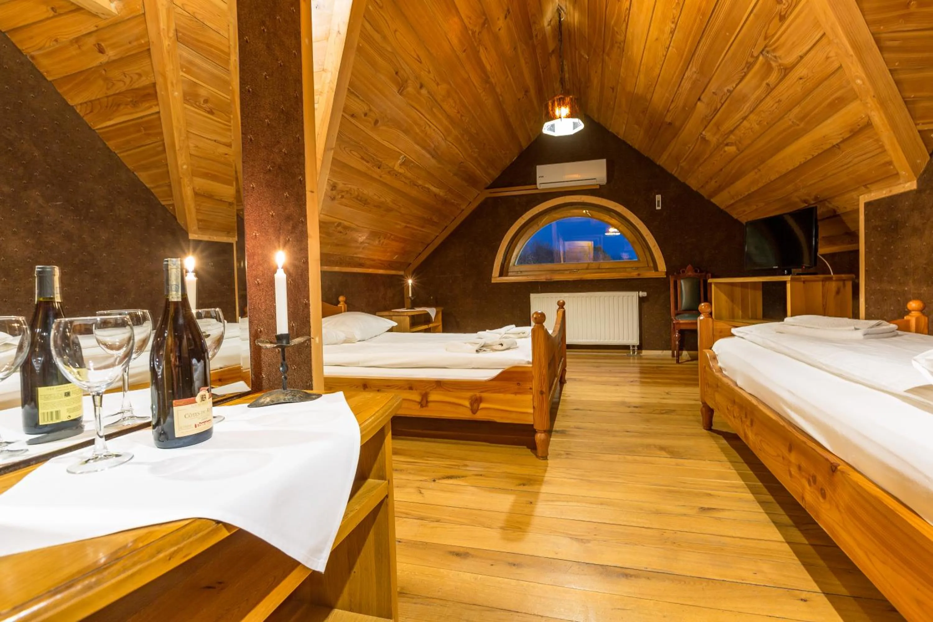 Photo of the whole room, Bed in Krakowiacy i Górale