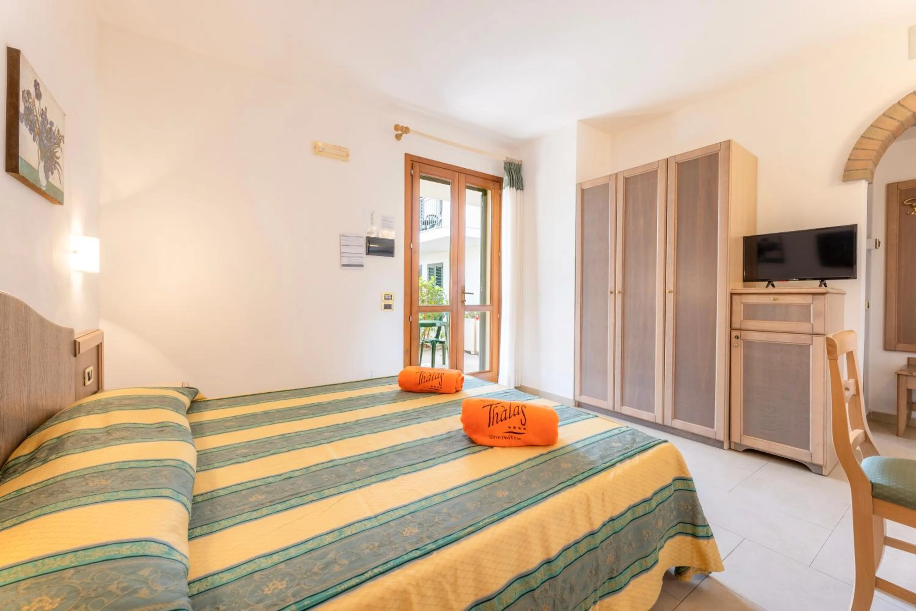Bedroom, Bed in Hotel Thàlas Club