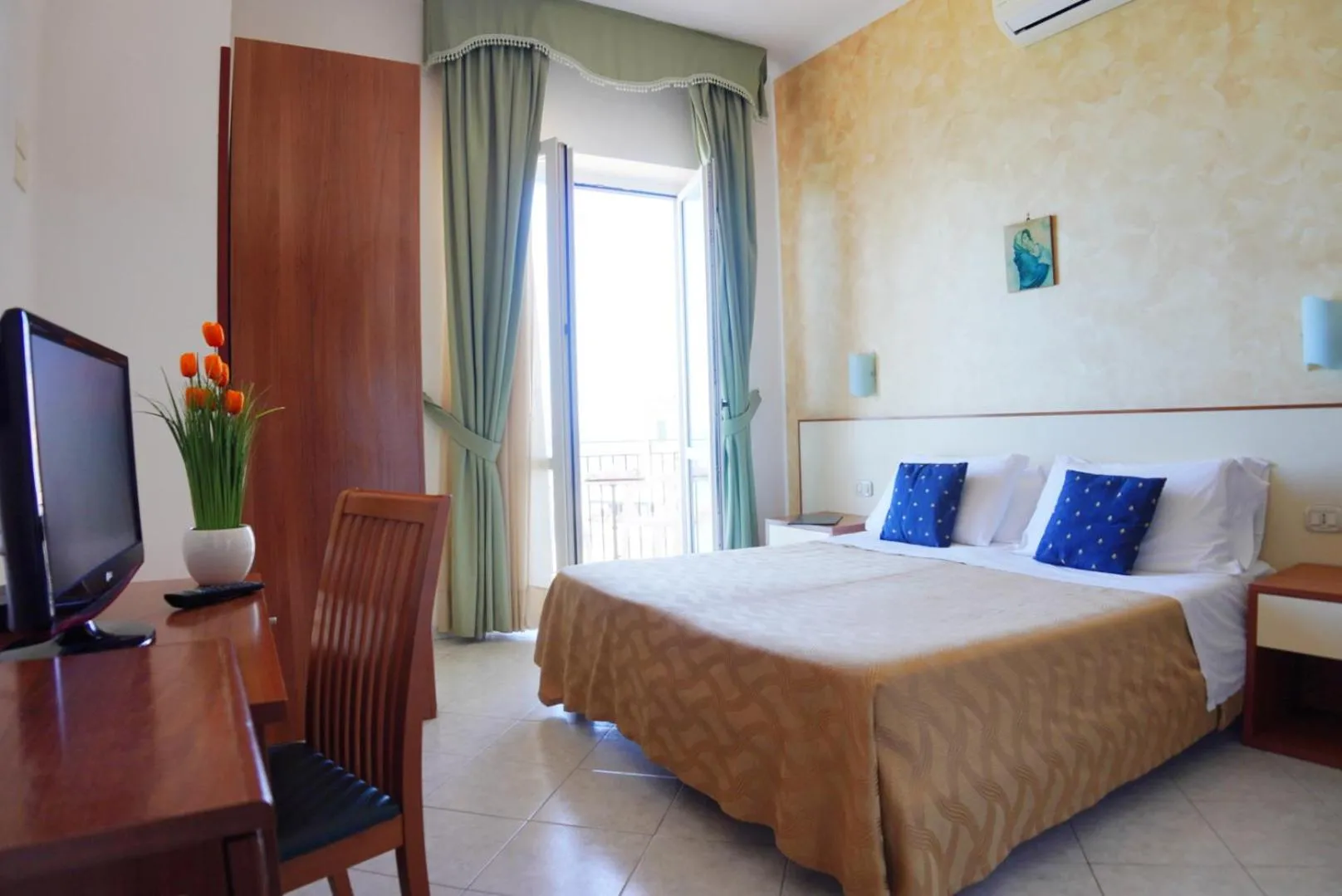 New Hotel Sonia
