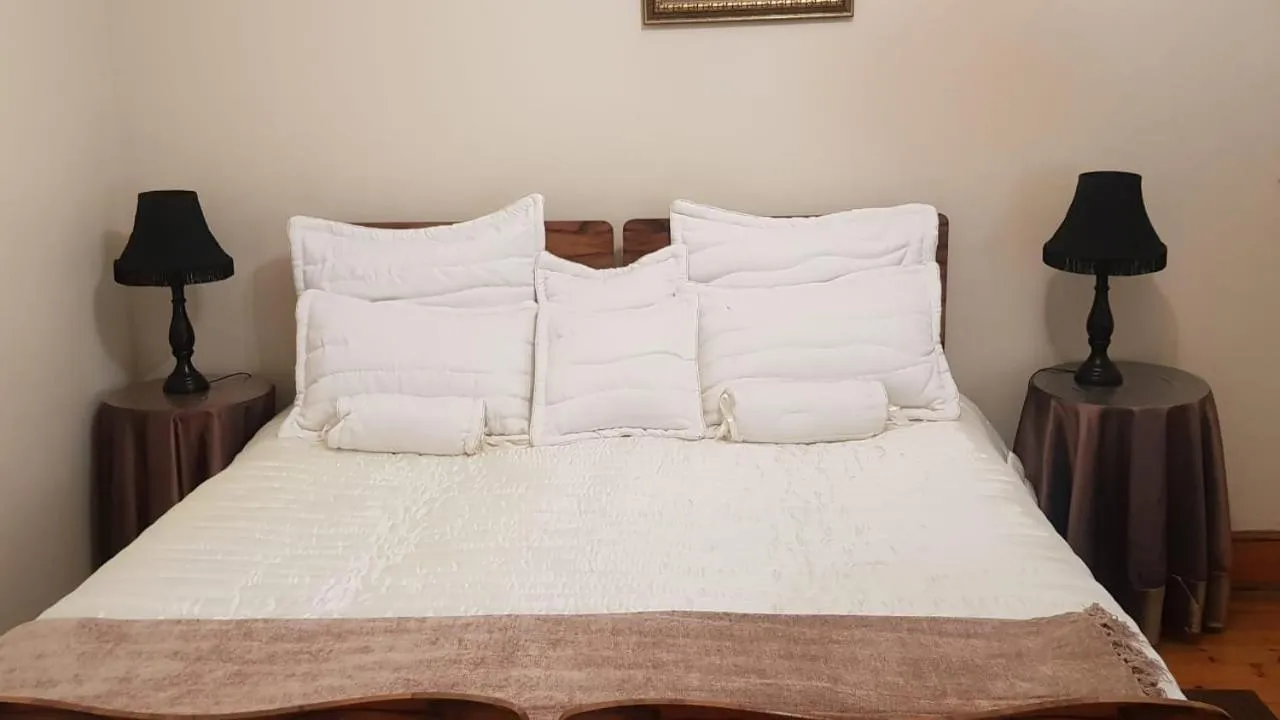 Bed in Upper Houghton Guesthouse