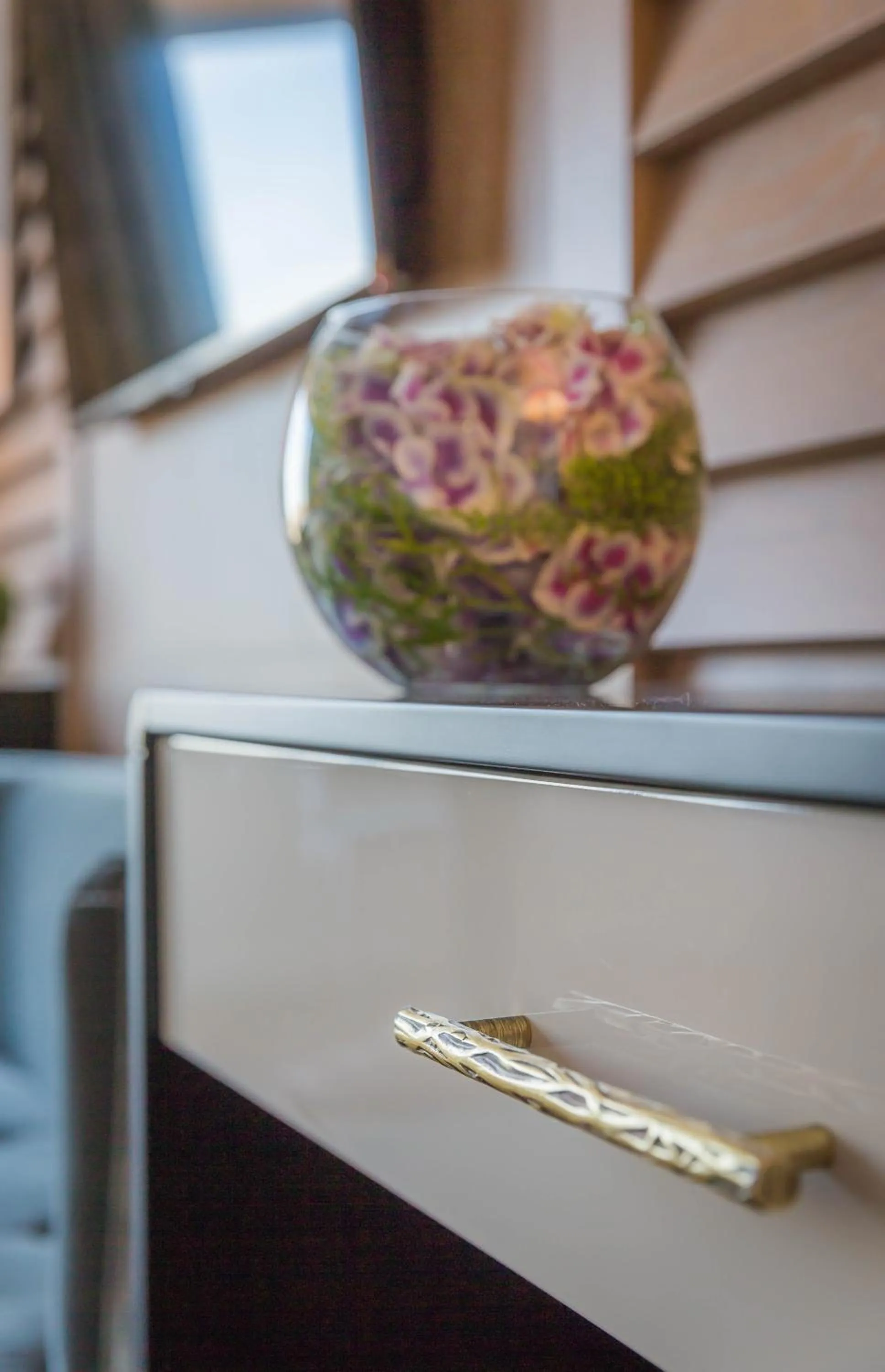 Bedroom in Conrad Dublin