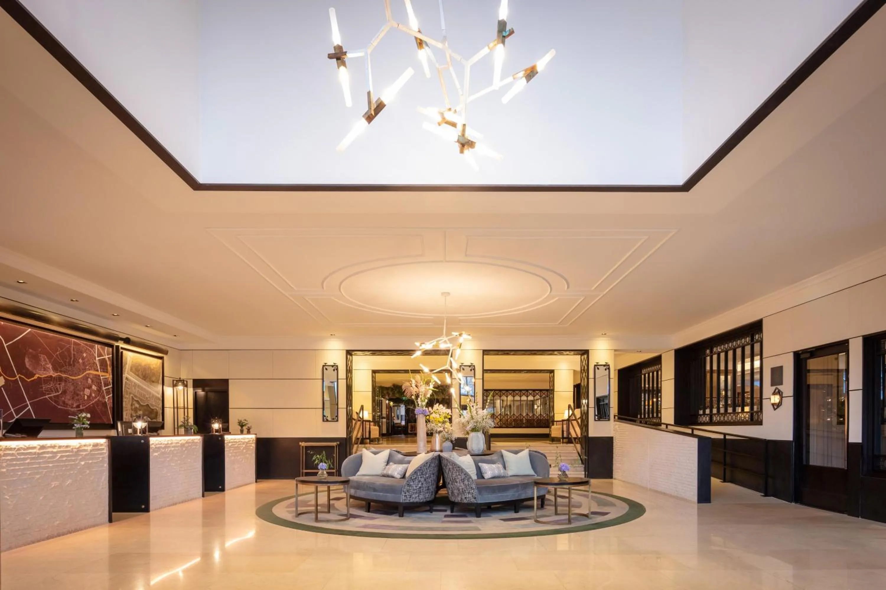 Lobby or reception in Conrad Dublin