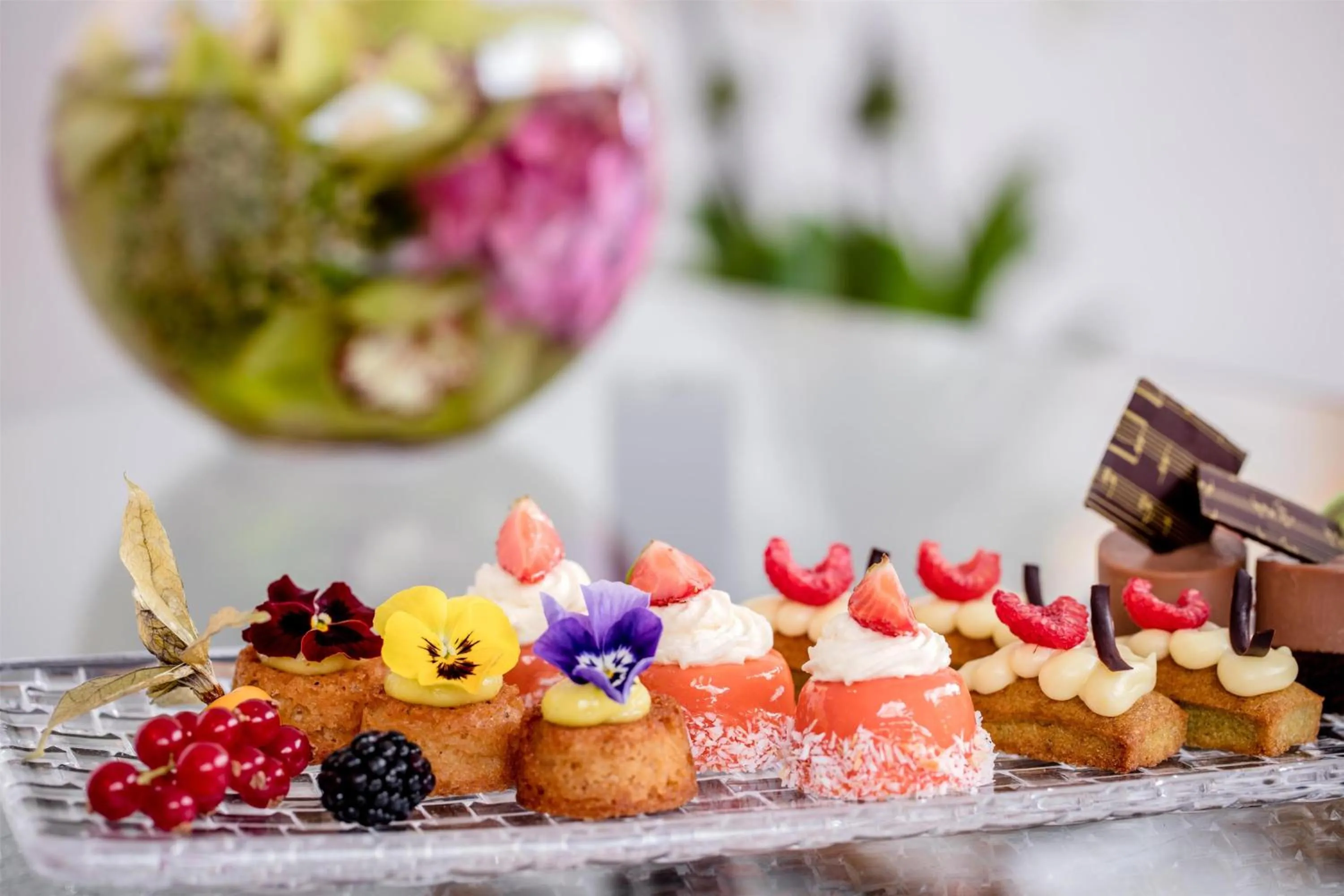 Dining area in Conrad Dublin