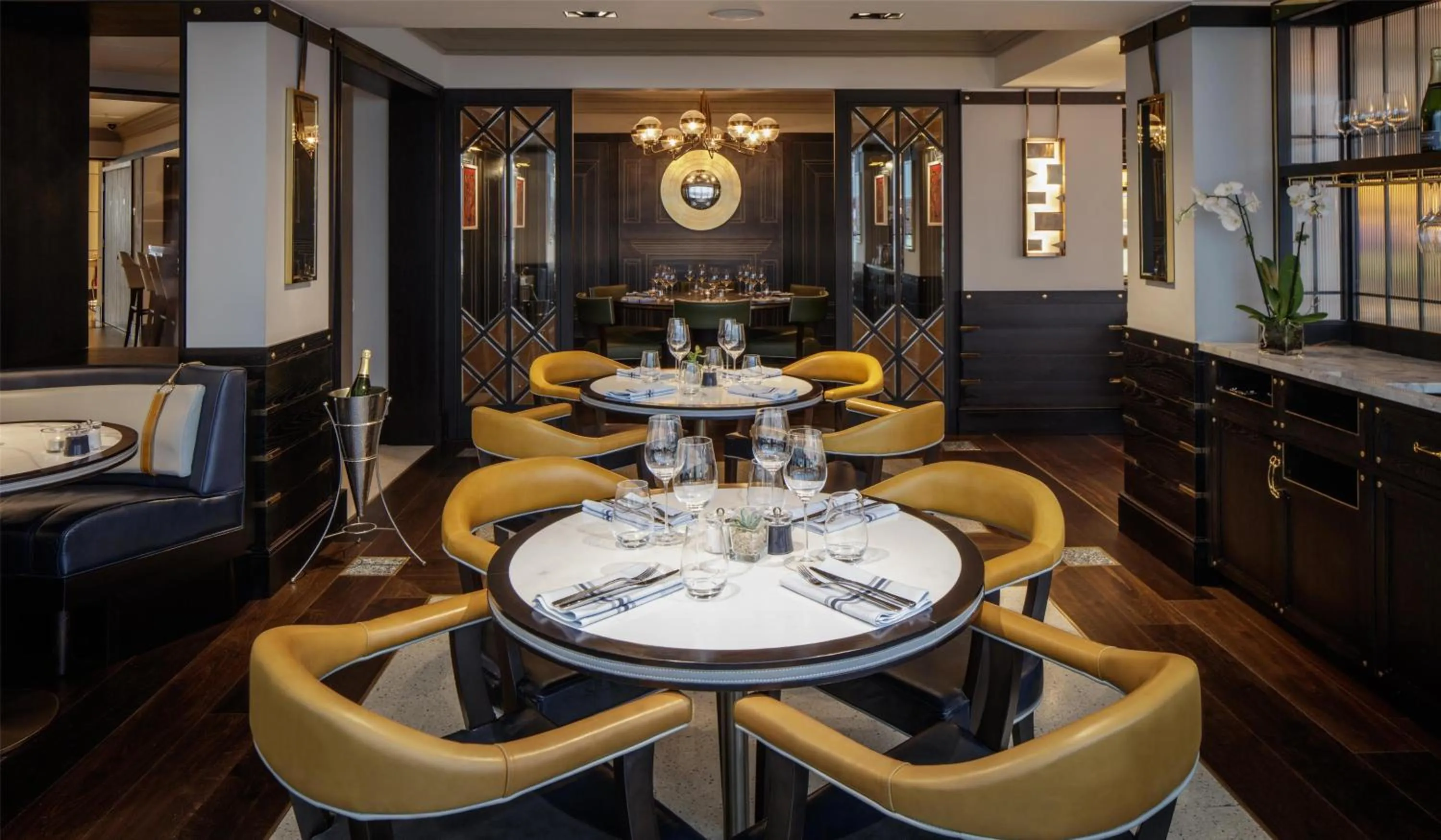 Restaurant/places to eat in Conrad Dublin