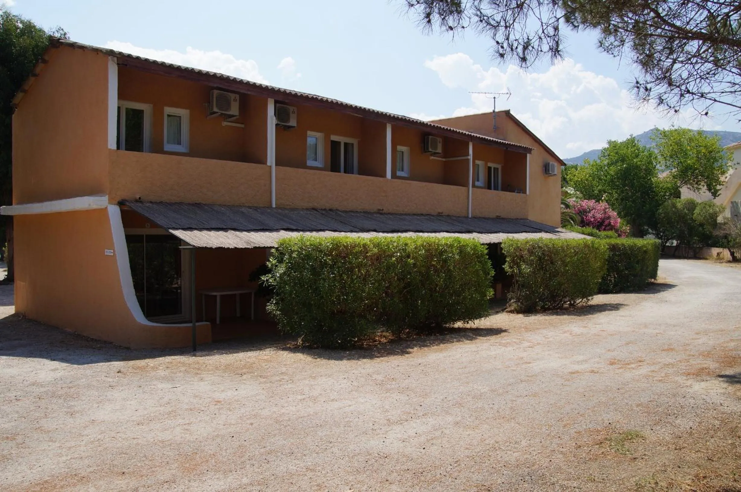 Facade/entrance in Résidence Les Castors