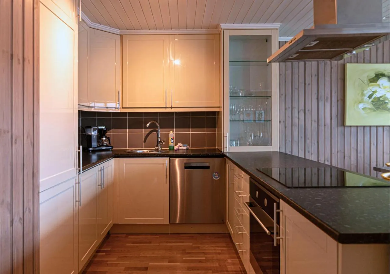 kitchen in Svinøya Rorbuer